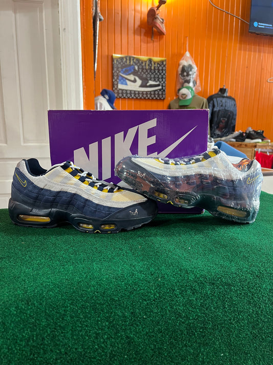 Air Max 95 (Obsidian Speed Yellow)