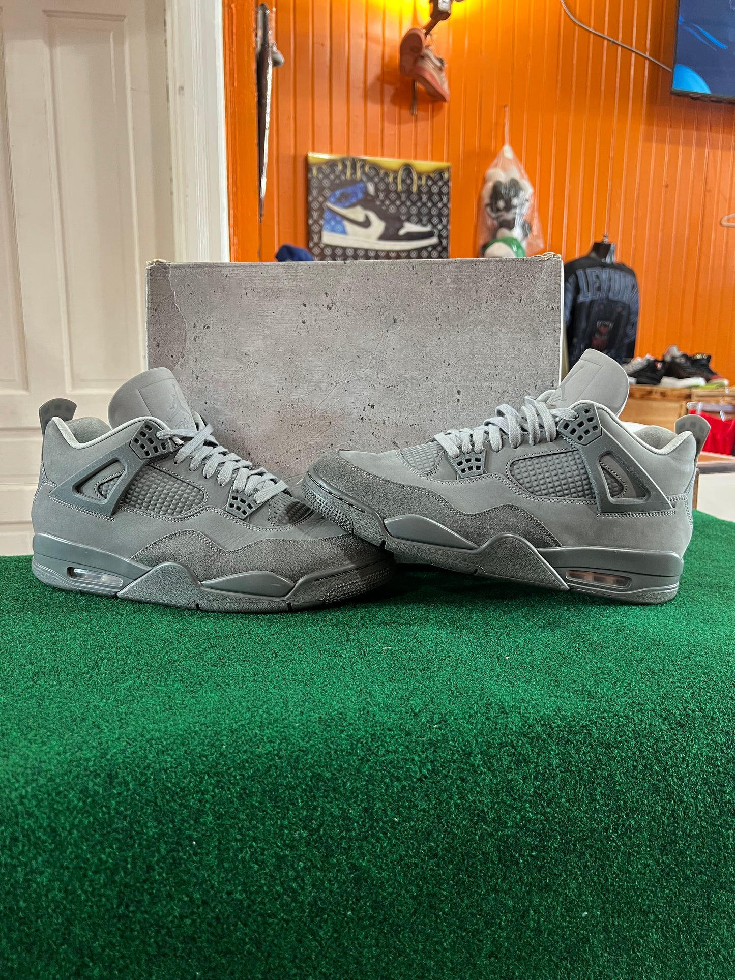 Jordan 4 (Wet Cement)