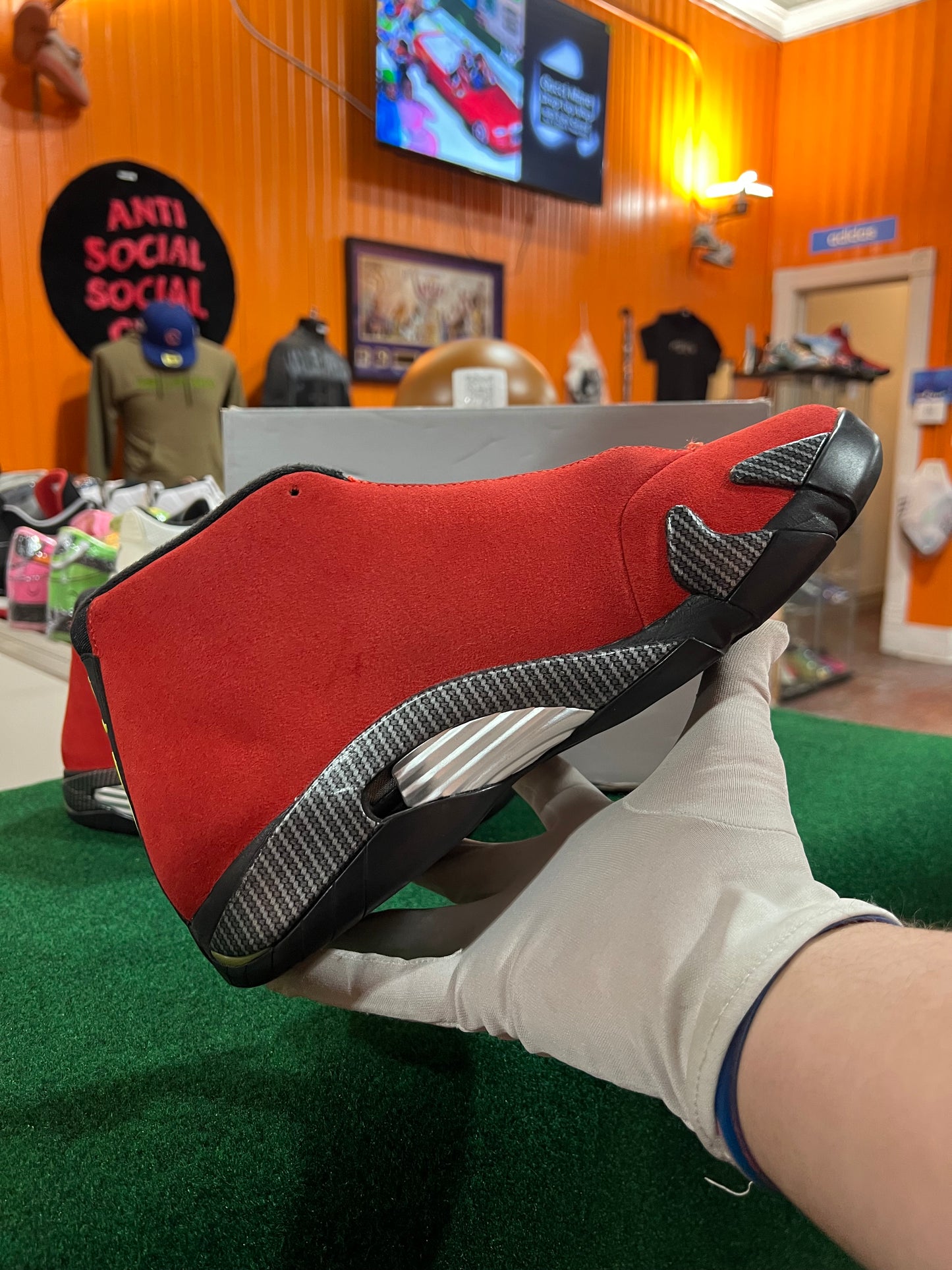 Jordan 14 (Ferrari)
