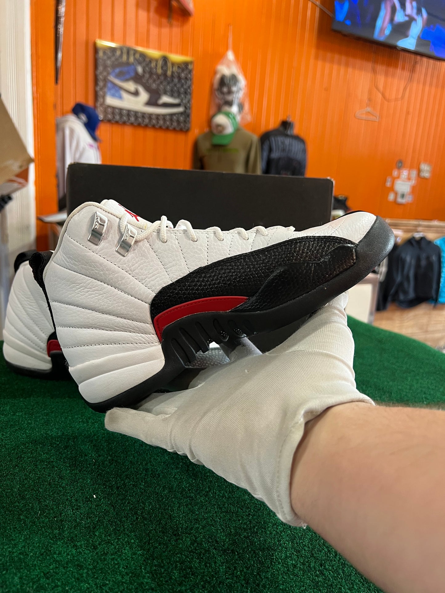 Jordan 12 (Taxi Flip)