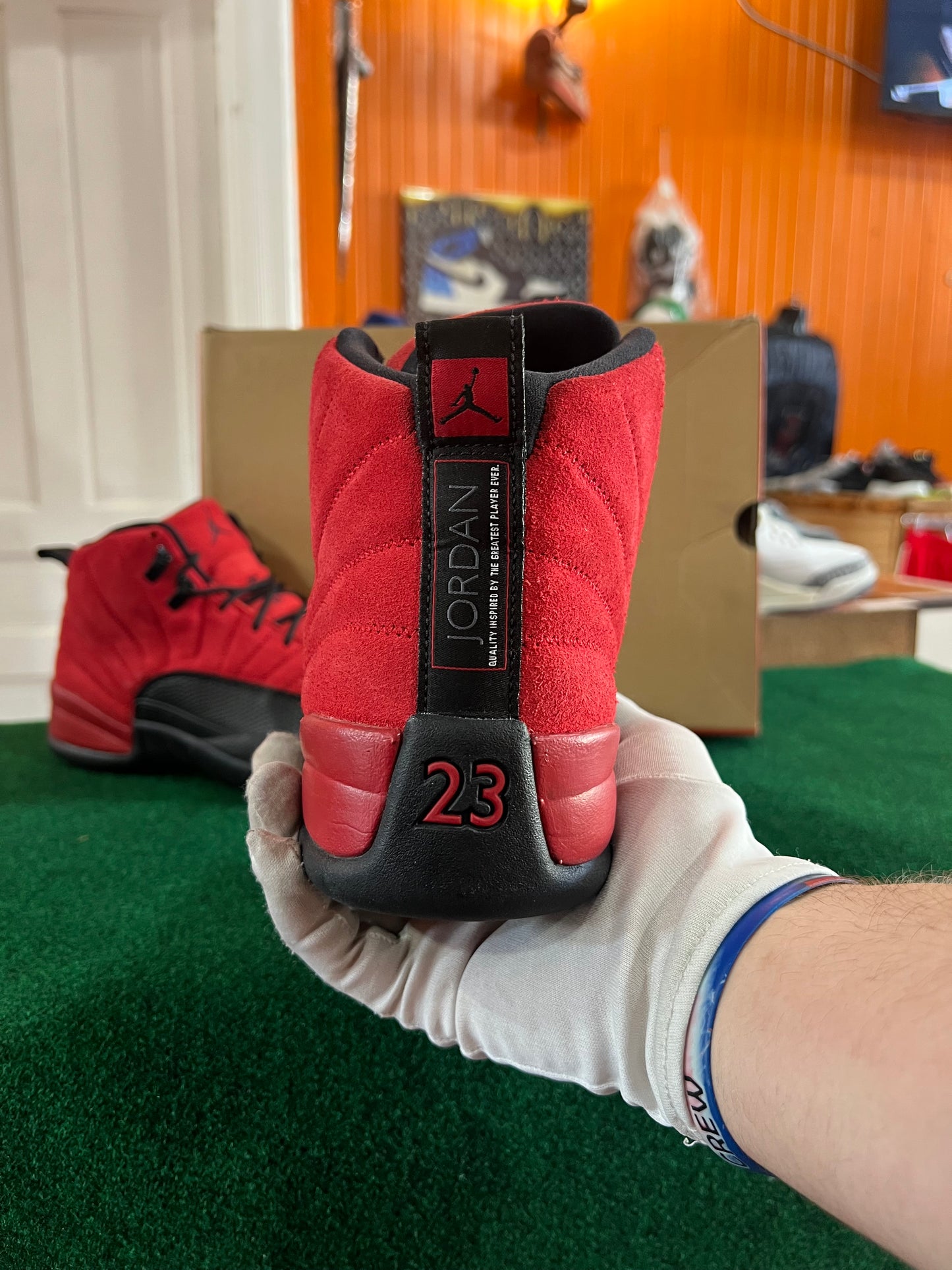 Jordan 12 (Reverse Flu)