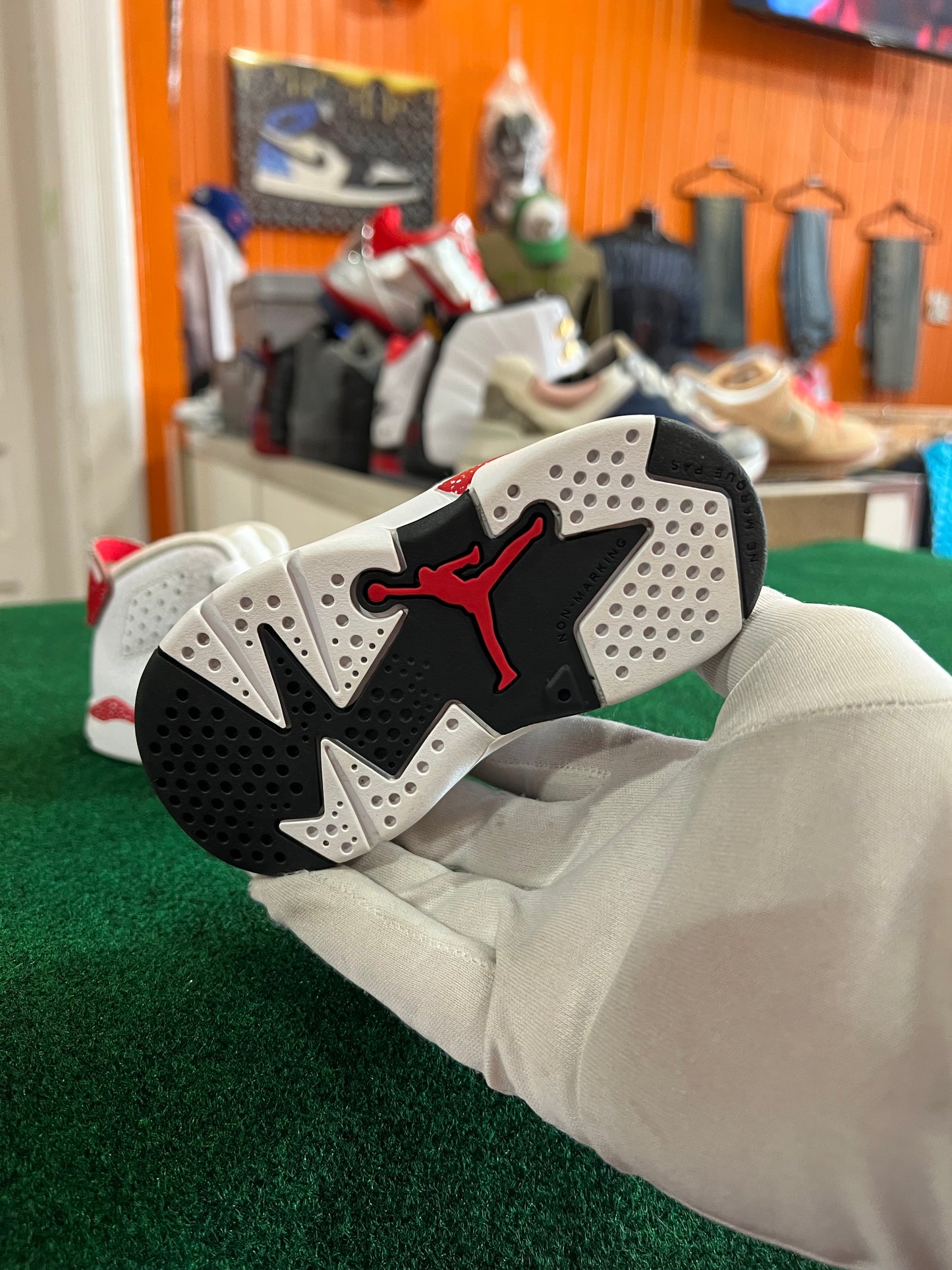 Jordan 6 (Red Oreo)