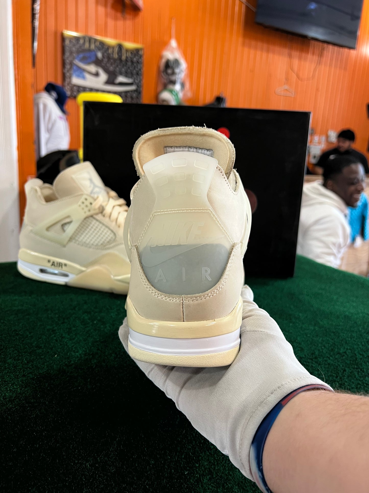 Jordan 4 (Off White)