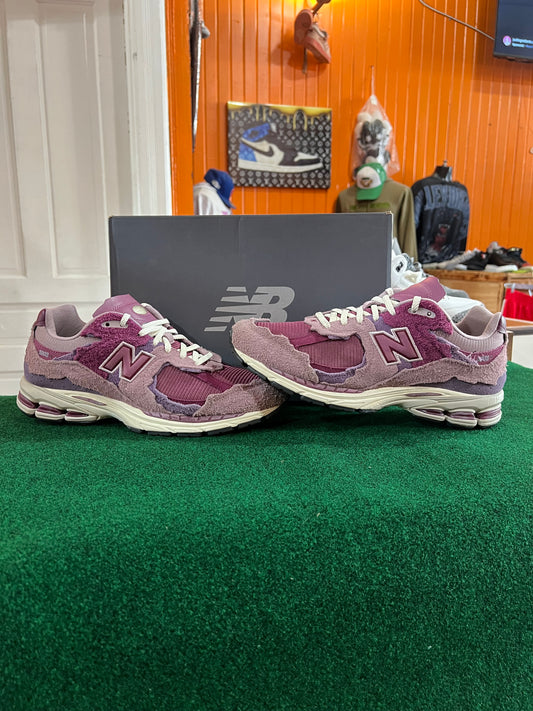 New Balance 2002R (Pink)