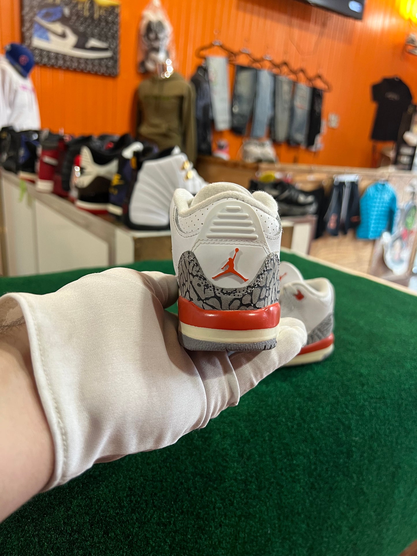 Jordan 3 (Peach)