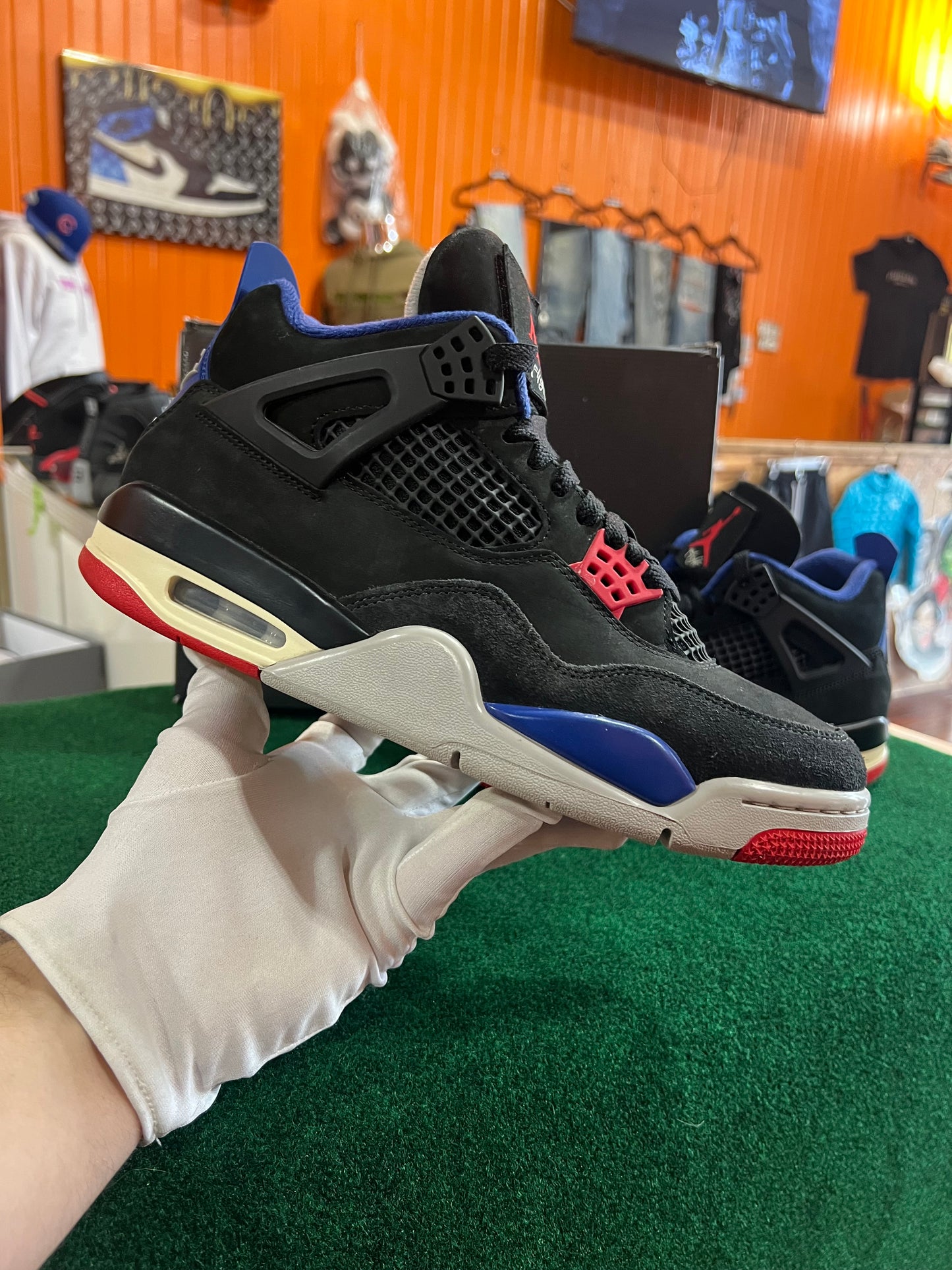 Jordan 4 (Rare Air)