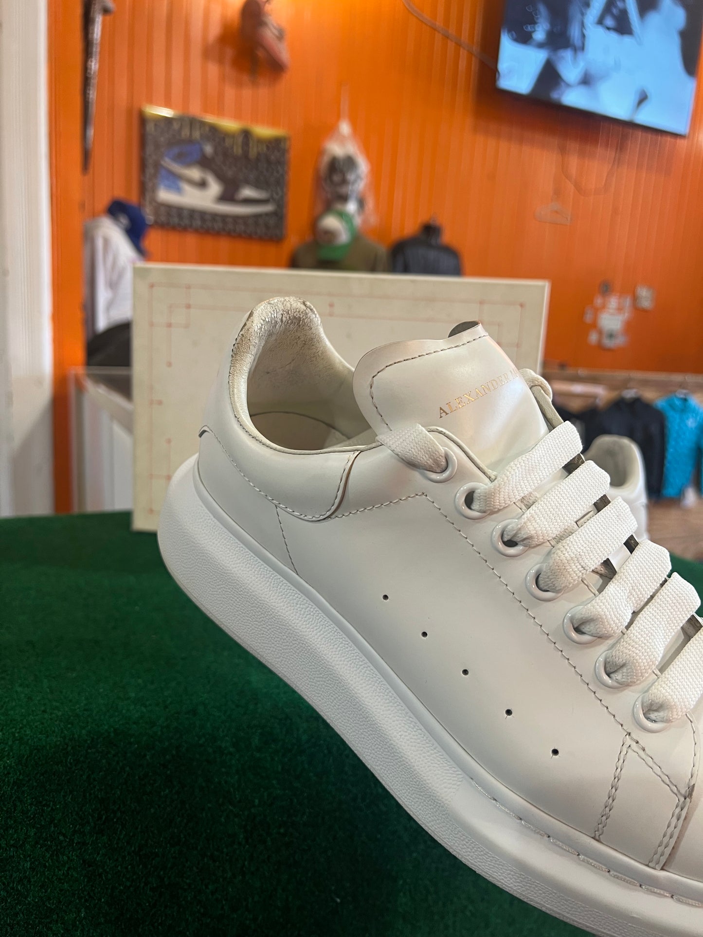 Alexander McQueen (White)