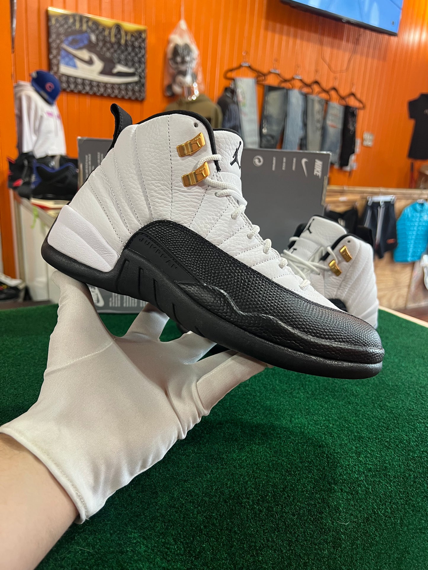 Jordan 12 (Taxi)