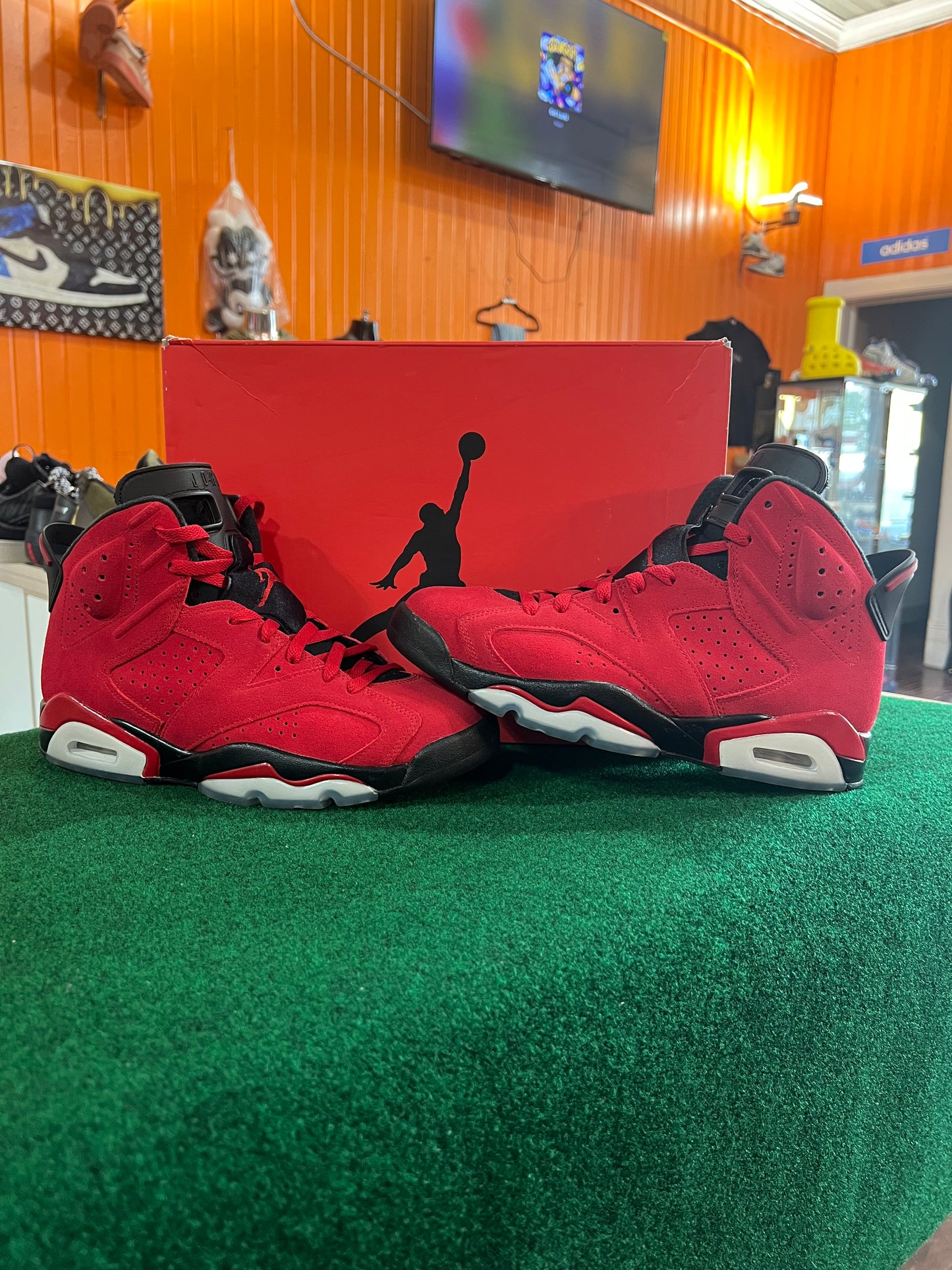 Jordan 6 (Toro Bravo)