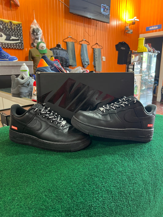 Air Force 1 (Supreme)