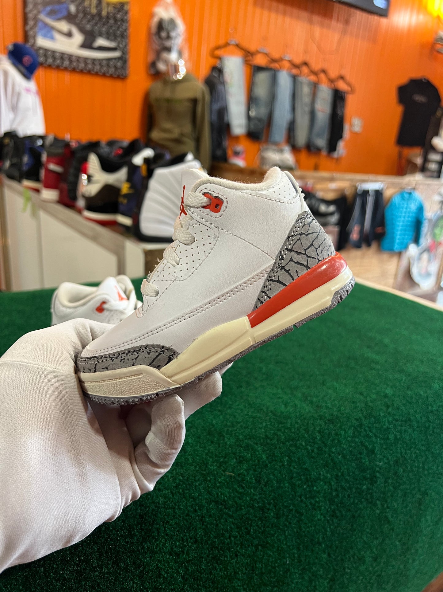 Jordan 3 (Peach)