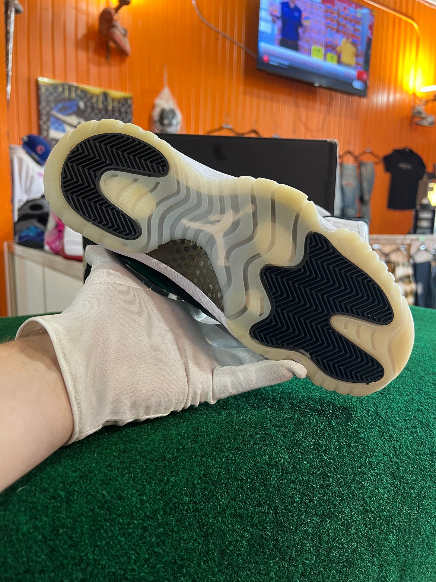 Jordan 11 (DMP)