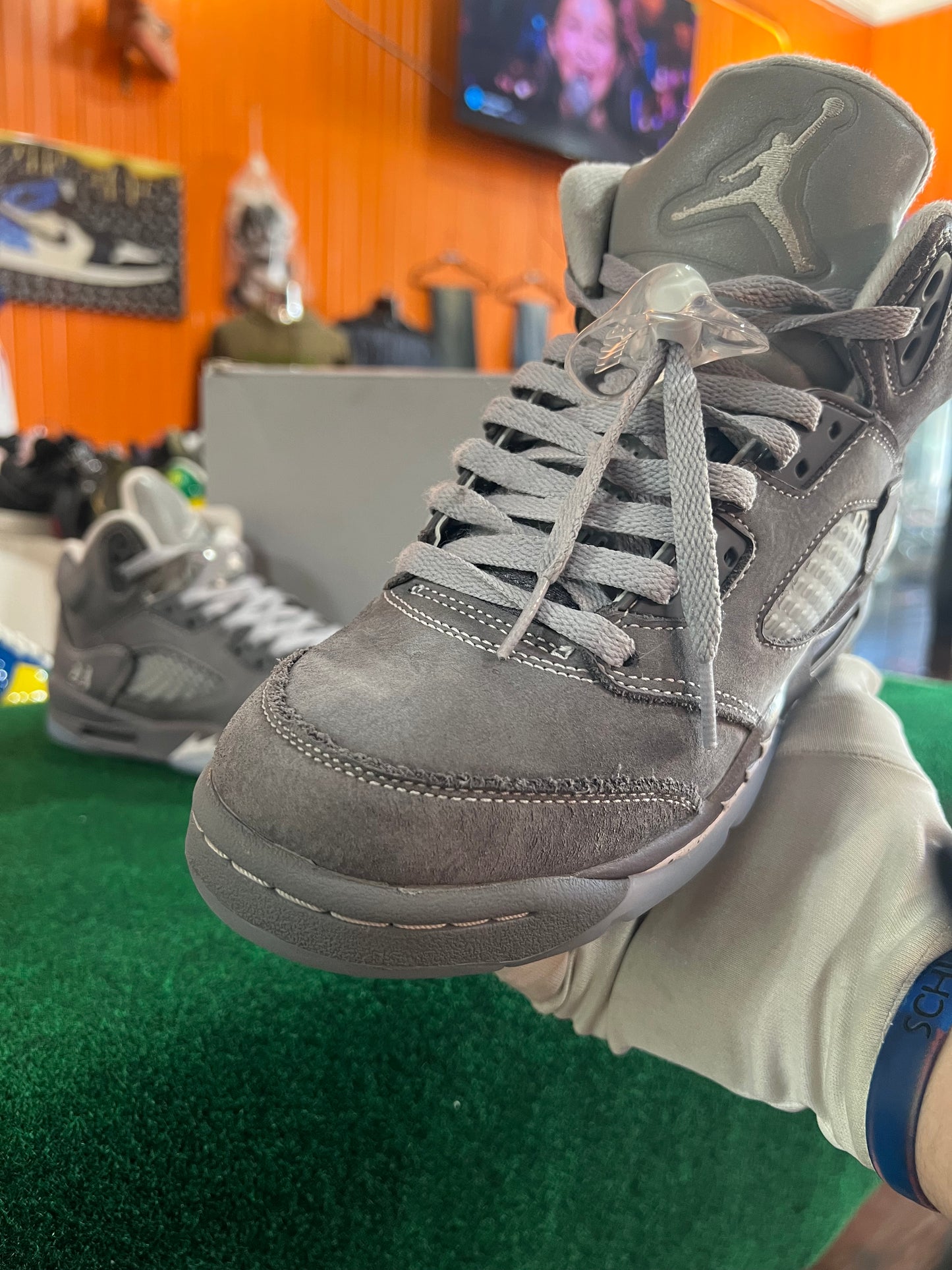 Jordan 5 (Wolf Grey)