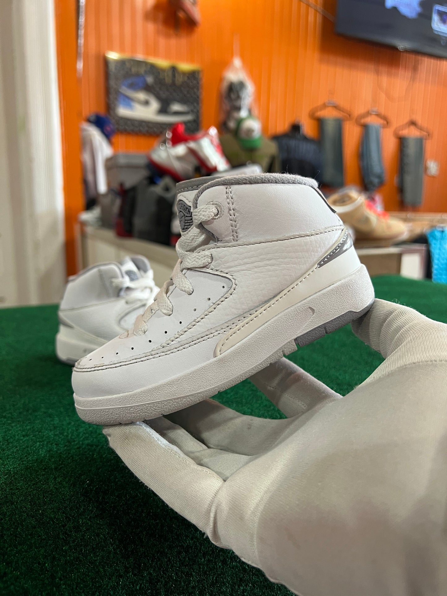Jordan 2 (Cement Grey)