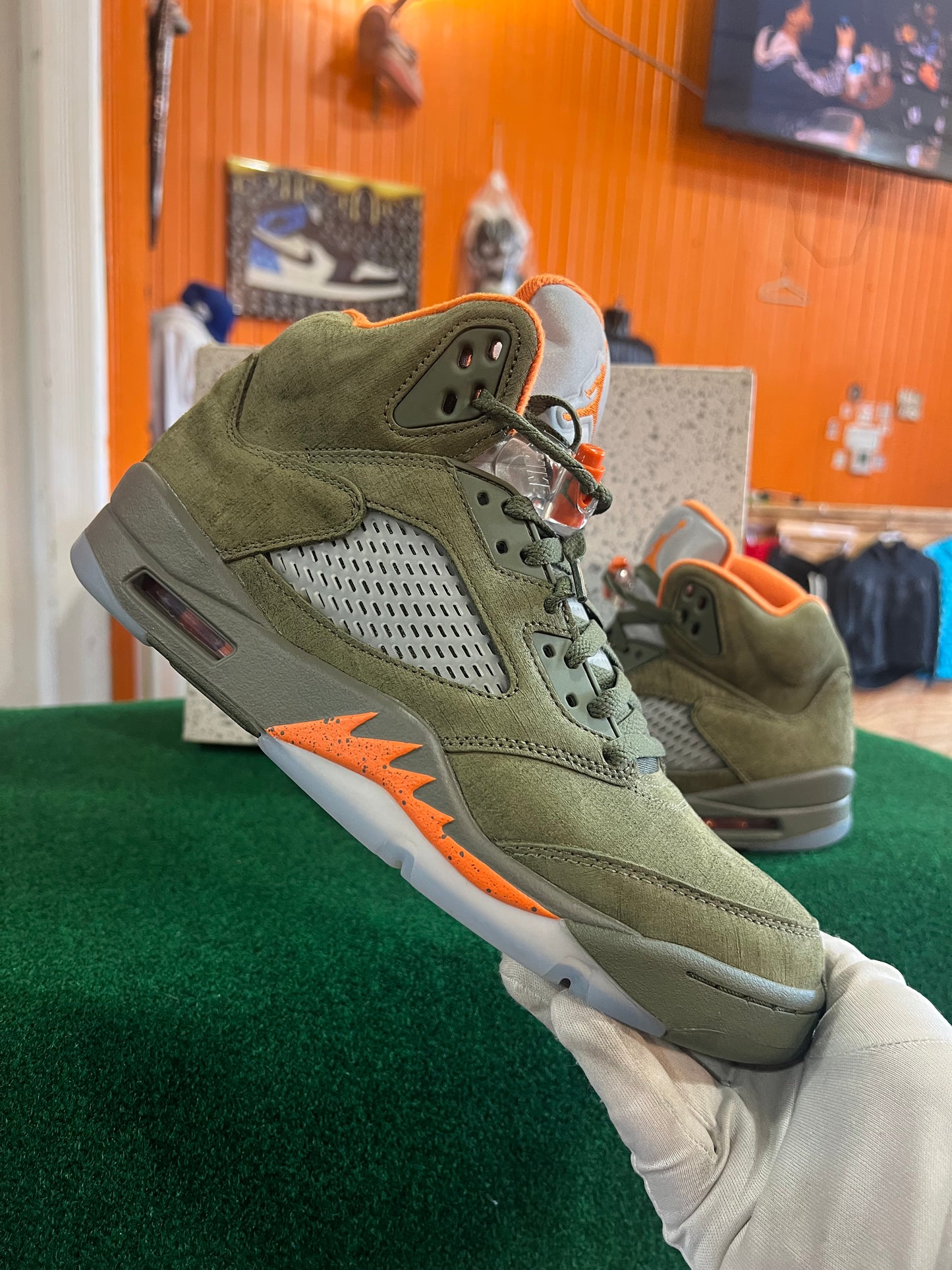 Jordan 5 (Olive)