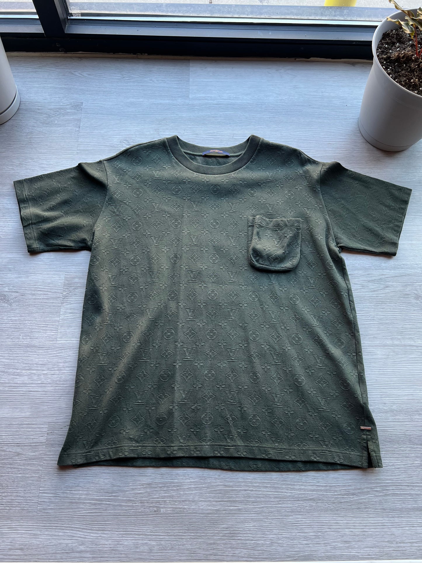 Louis Vuitton (Pocket Monogram Tee)