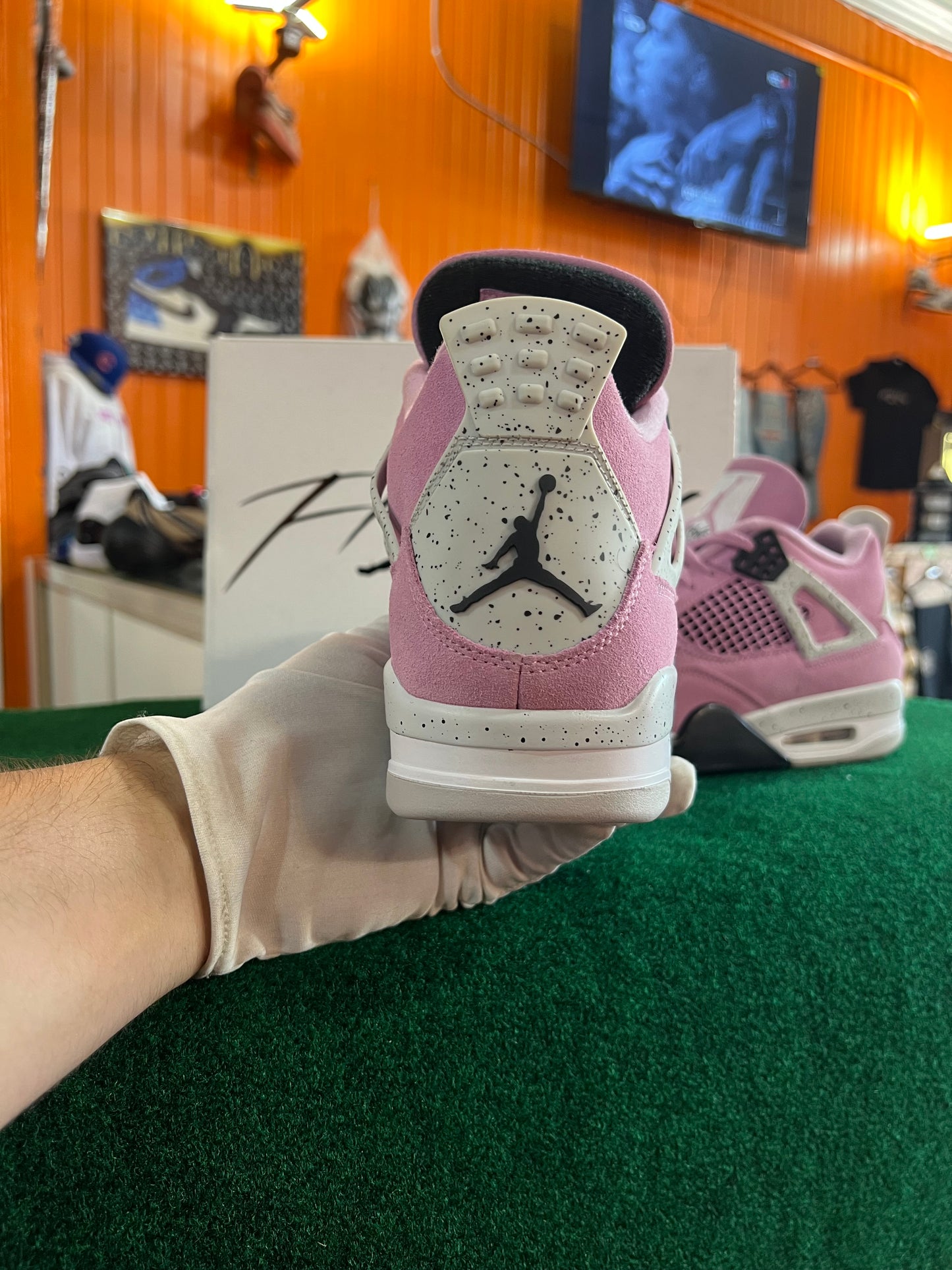 Jordan 4 (Orchid)