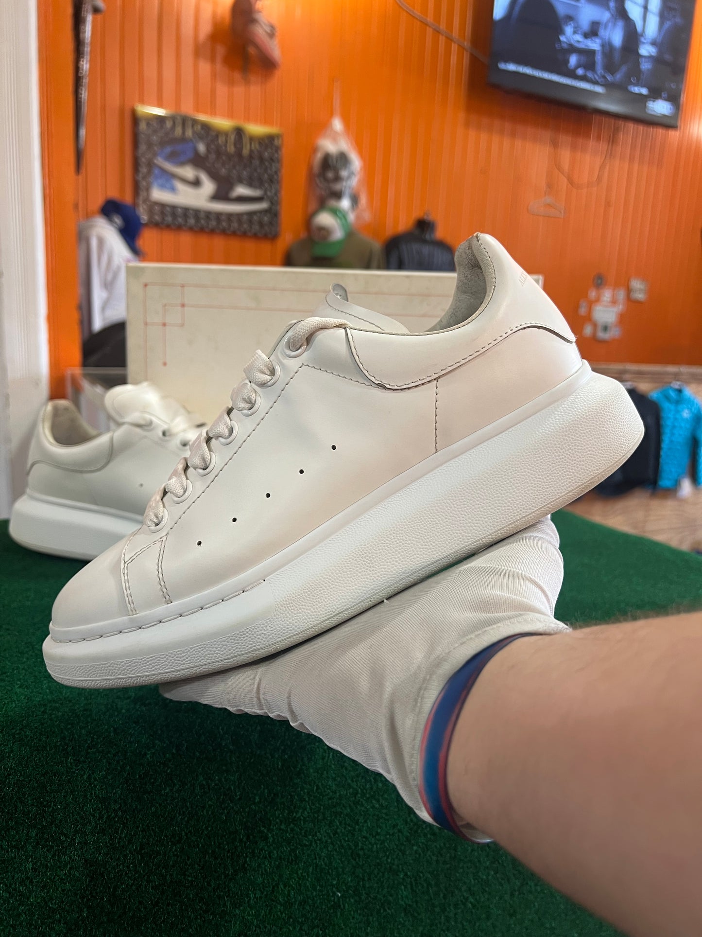 Alexander McQueen (White)