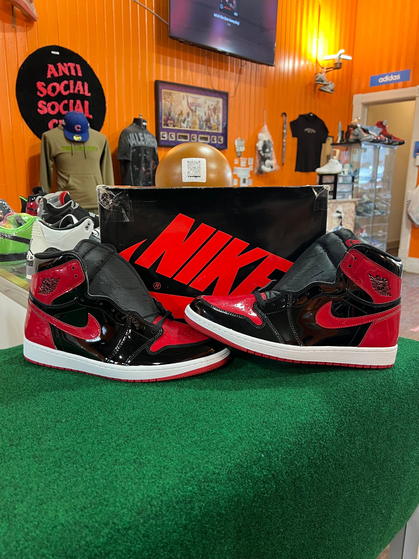 Jordan 1 (Patent)