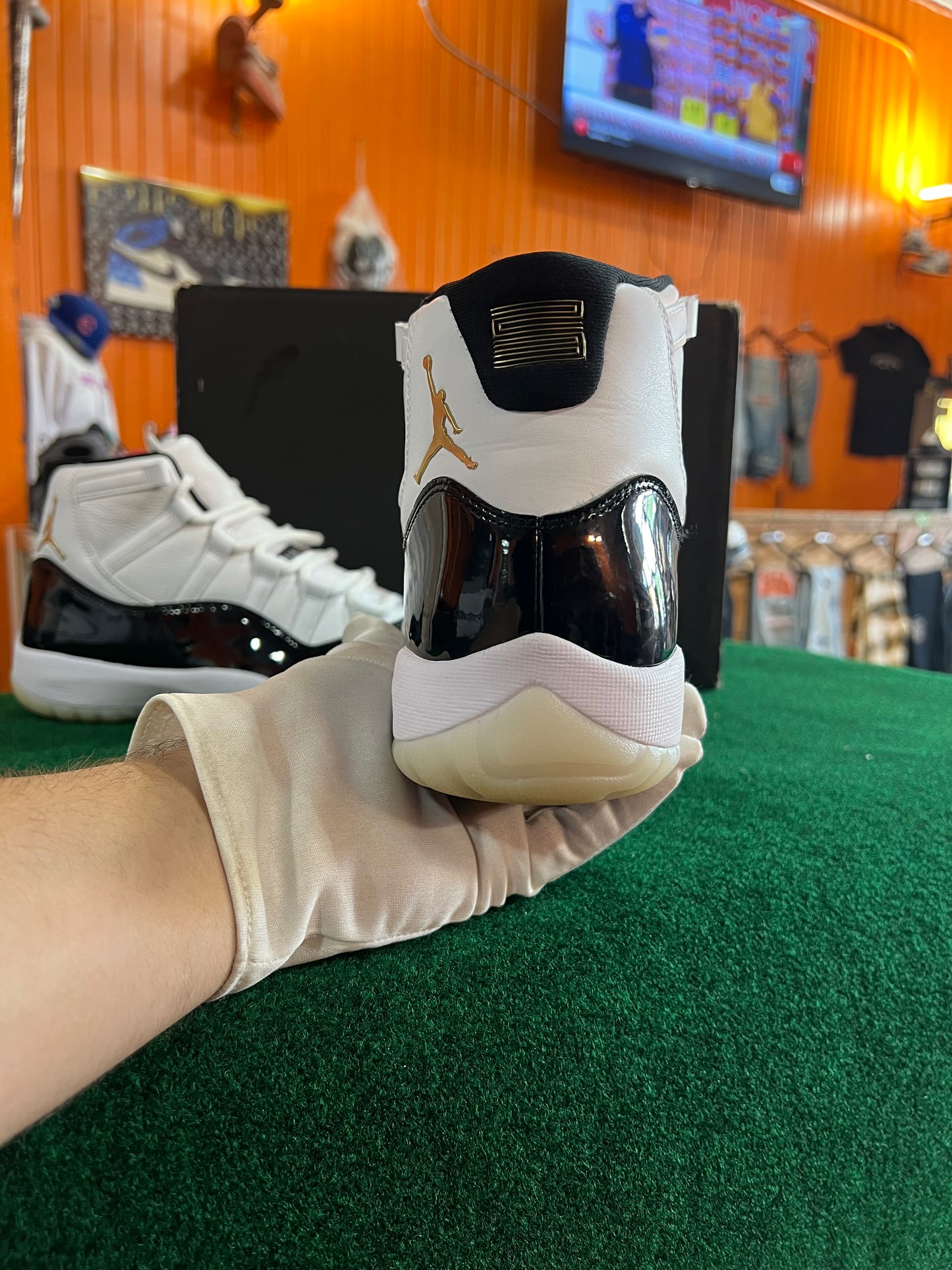 Jordan 11 (DMP)