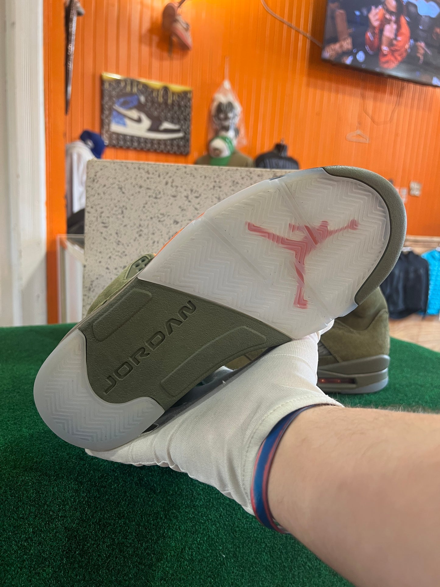 Jordan 5 (Olive)