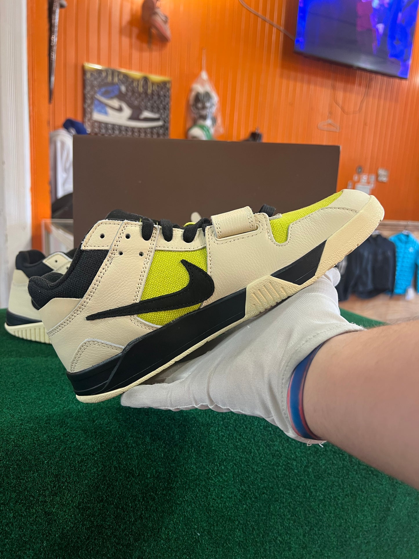 Jumpman Jack (Bright Cactus)