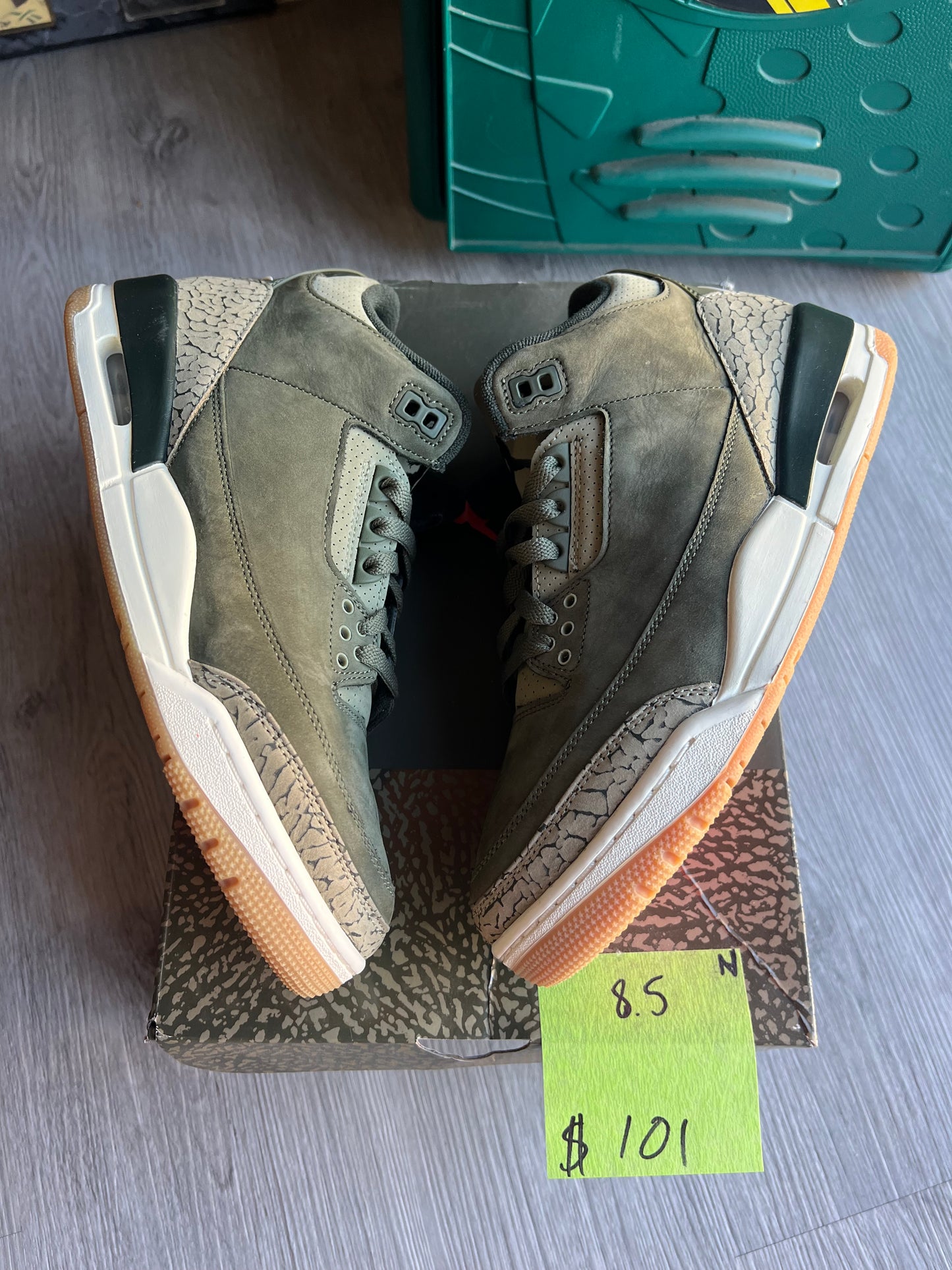 Jordan 3 (Family Affair)
