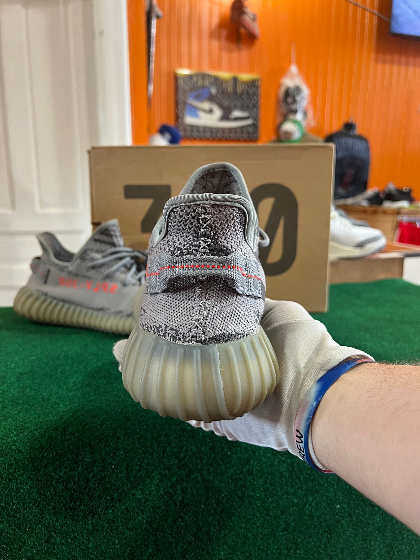 Yeezy 350 (Beluga)