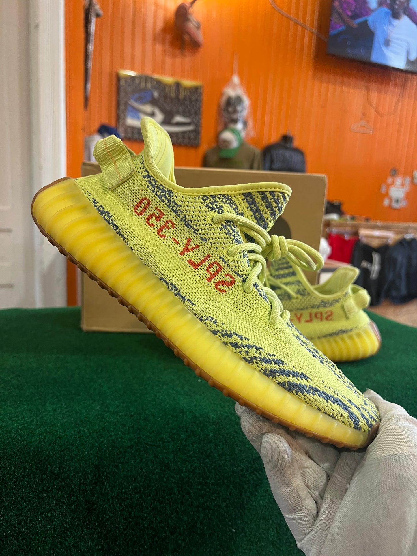 Yeezy 350 (Semi Frozen)