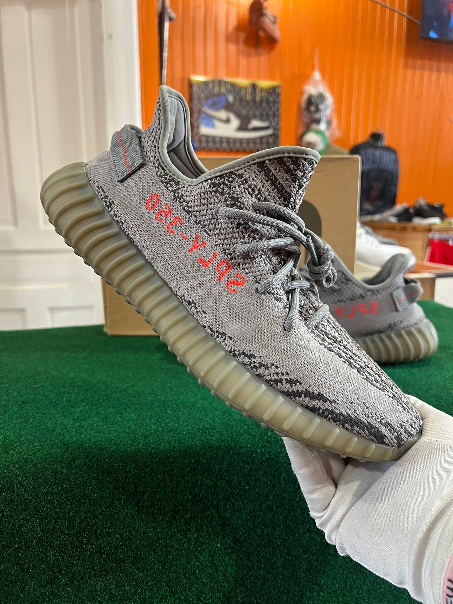 Yeezy 350 (Beluga)