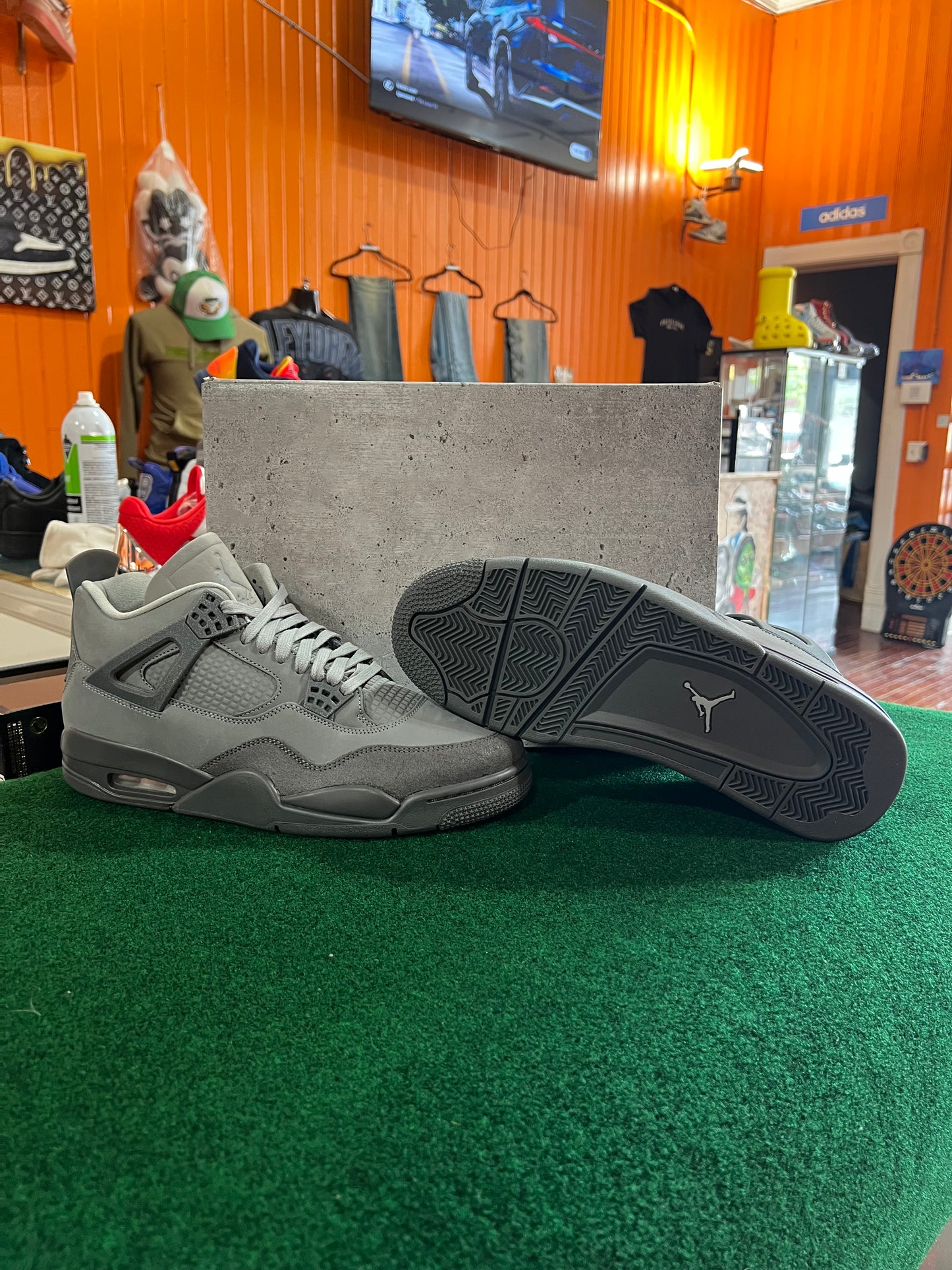 Jordan 4 (Wet Cement)