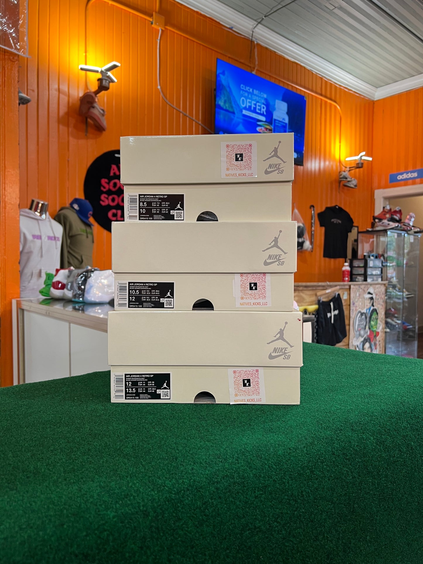 Jordan 4 SB (Navy)