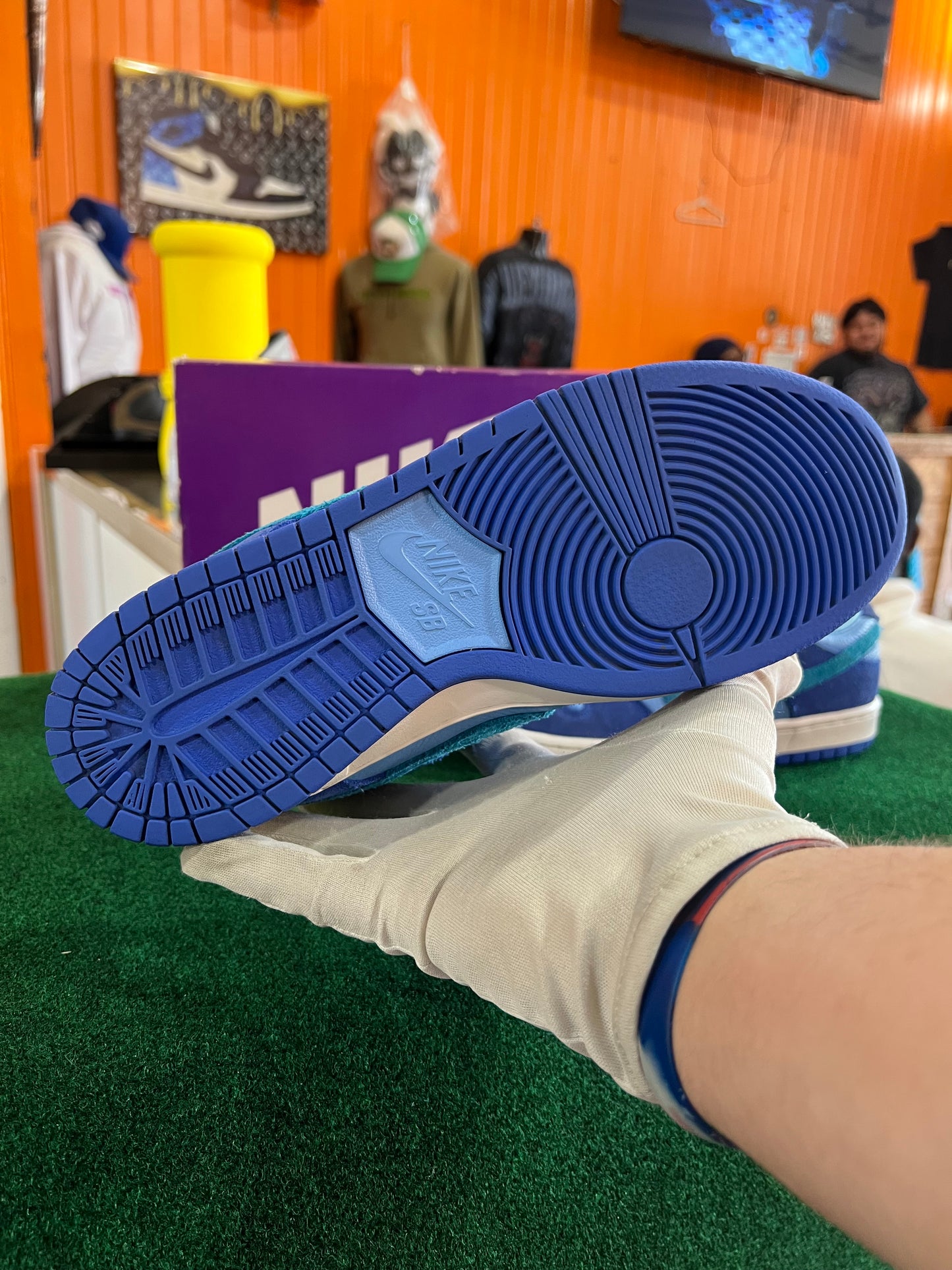Nike SB (Blue Raspberry)