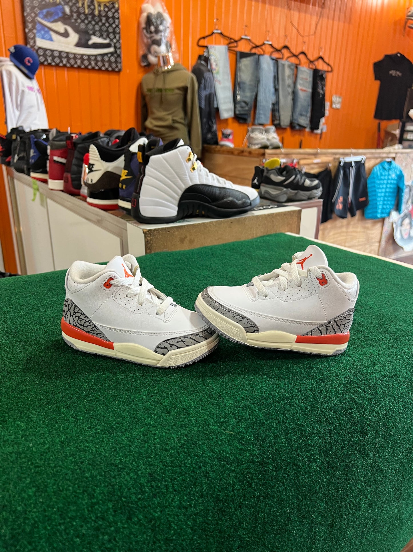 Jordan 3 (Peach)