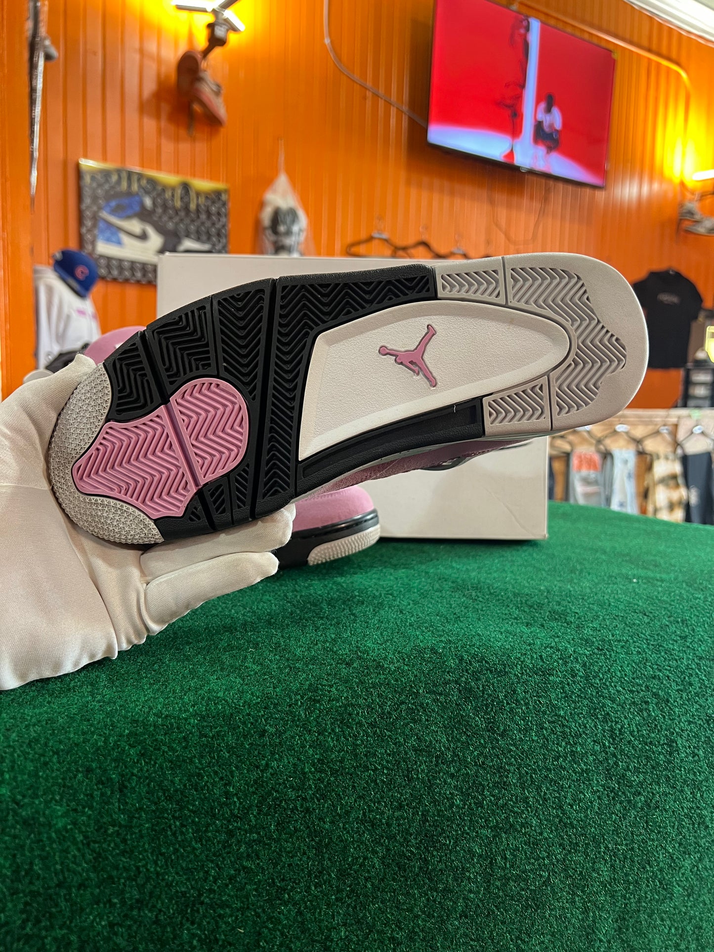 Jordan 4 (Orchid)