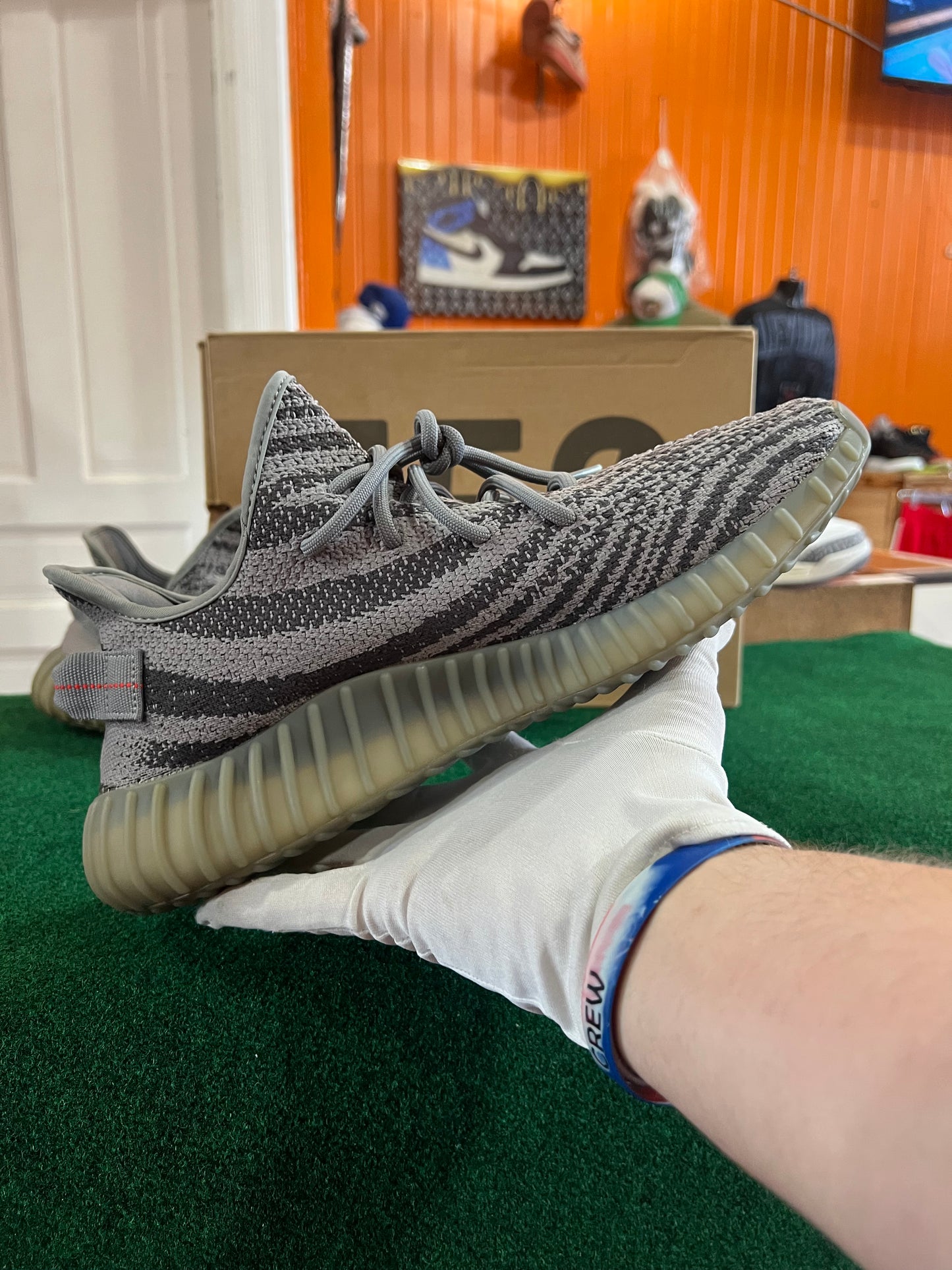 Yeezy 350 (Beluga)
