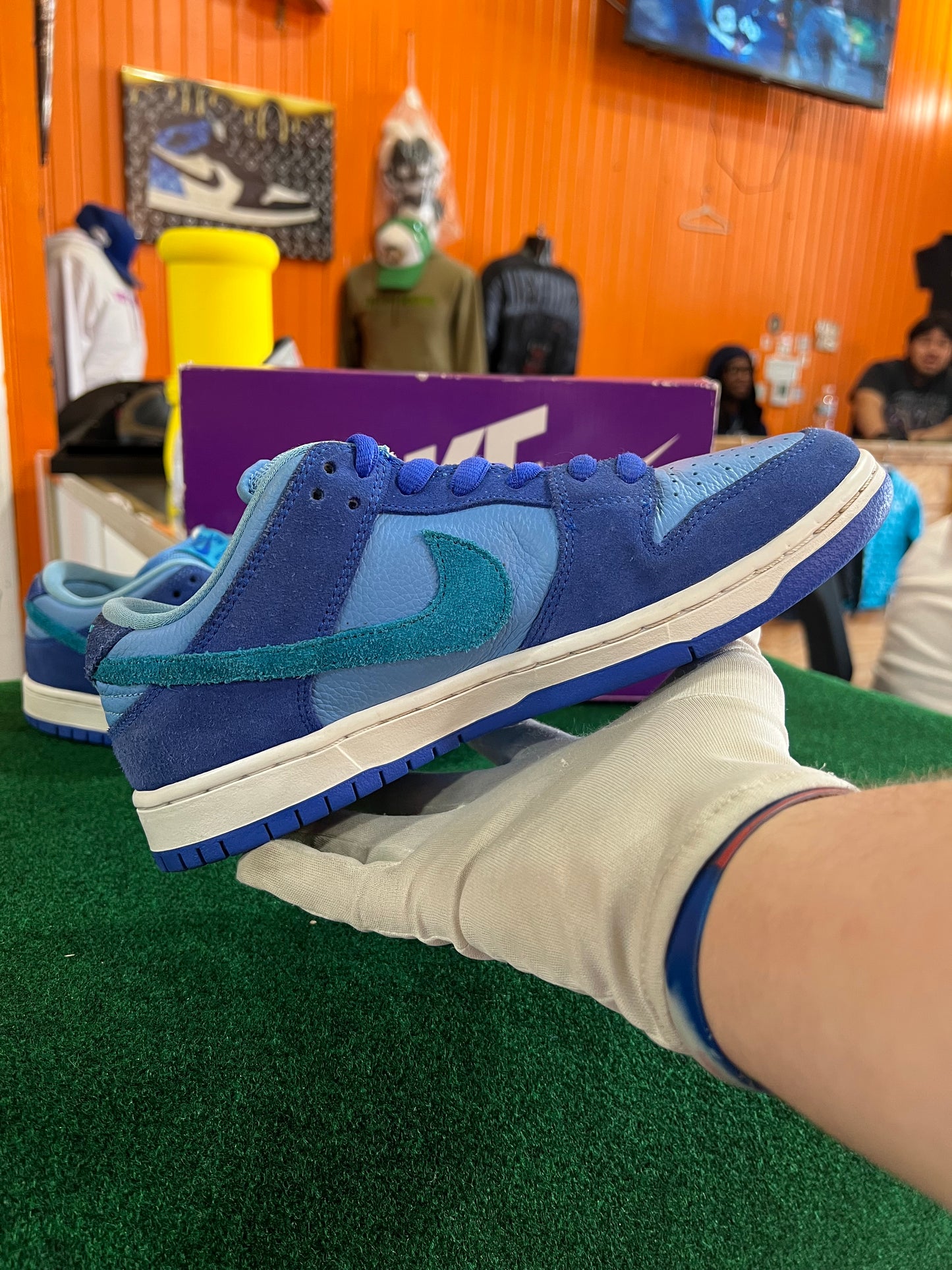 Nike SB (Blue Raspberry)
