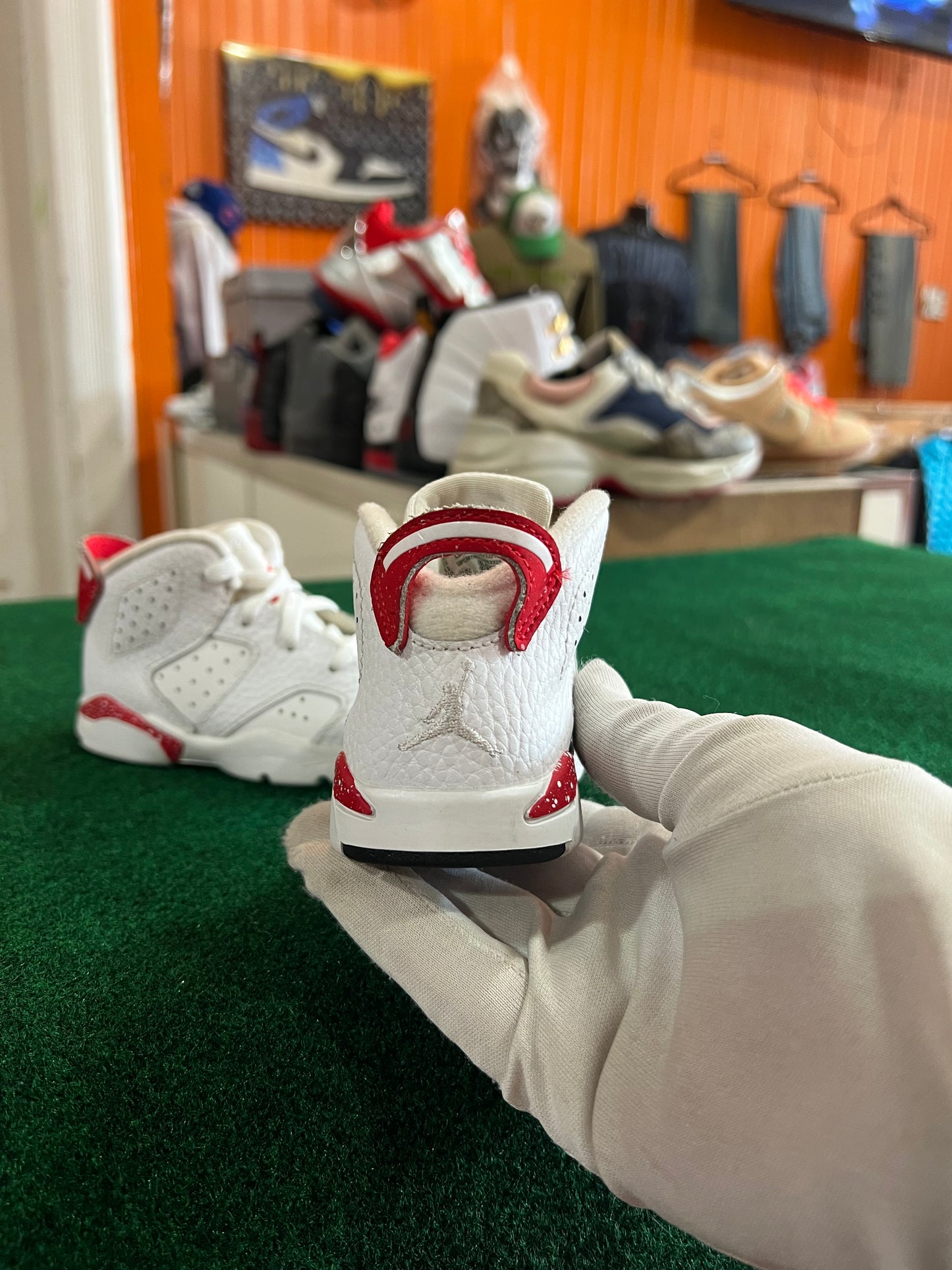 Jordan 6 (Red Oreo)