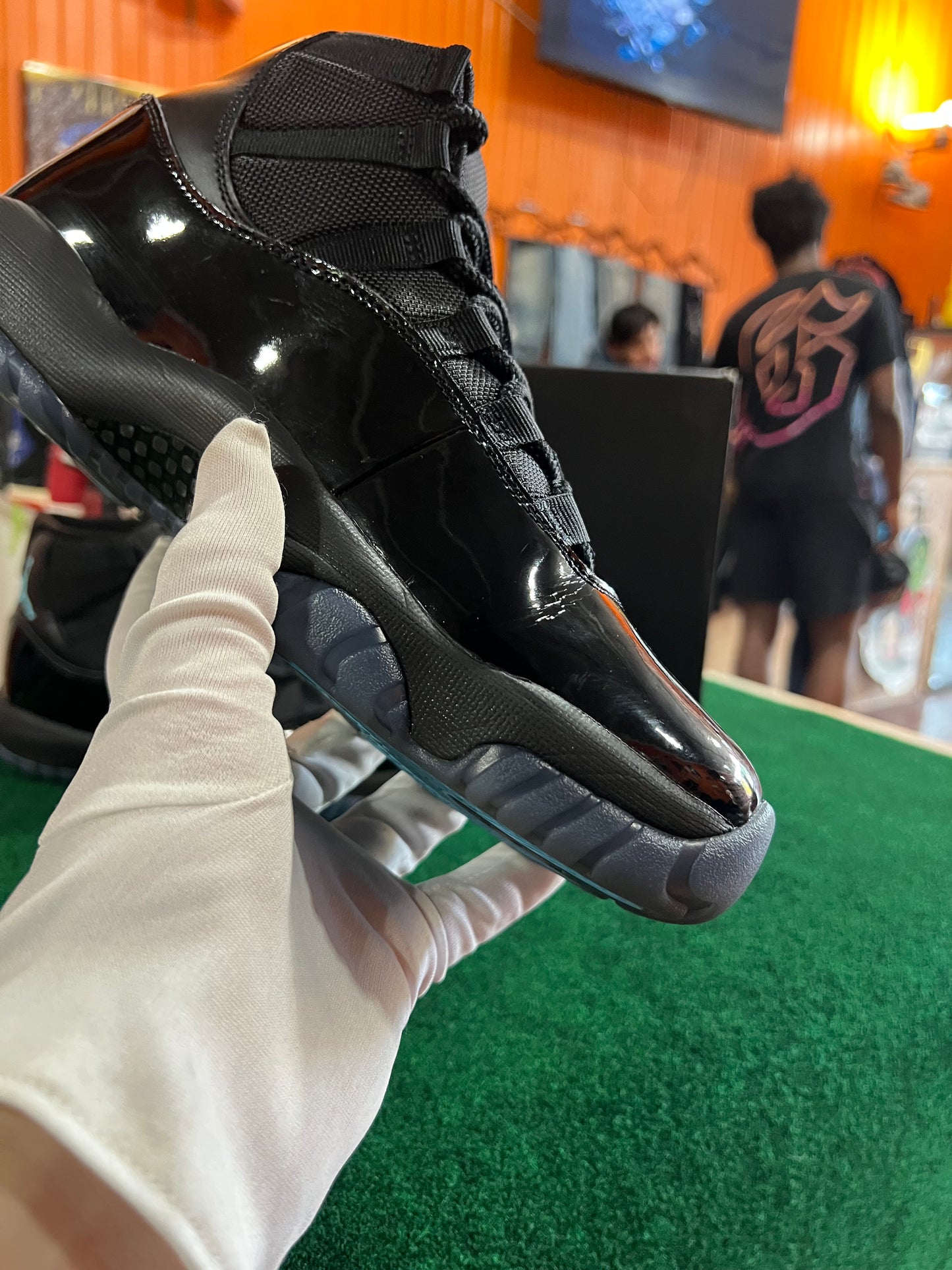 Jordan 11 (Gamma)