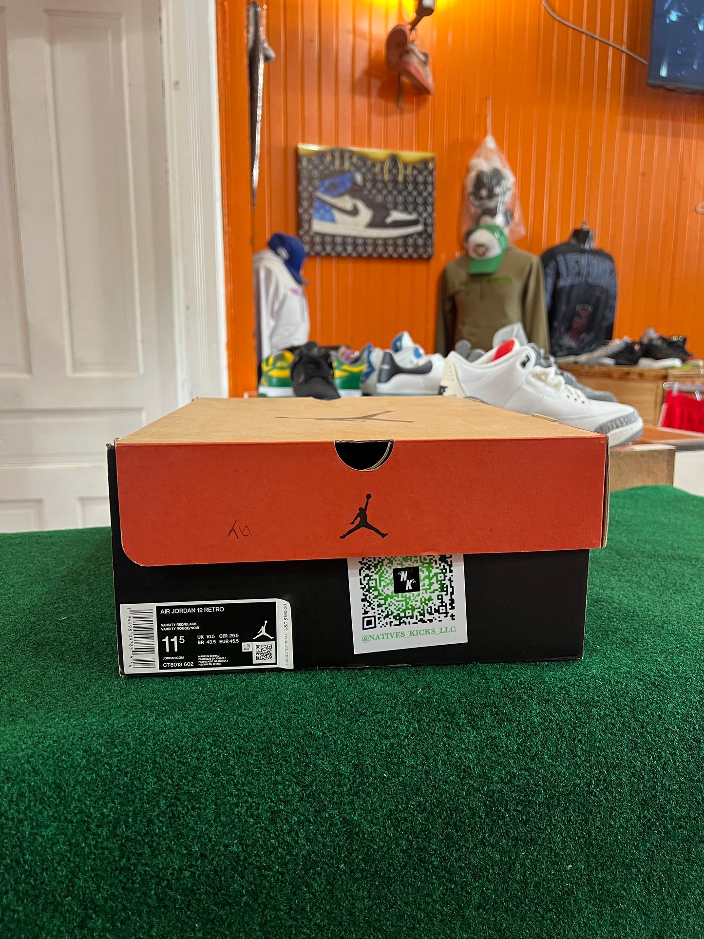 Jordan 12 (Reverse Flu)
