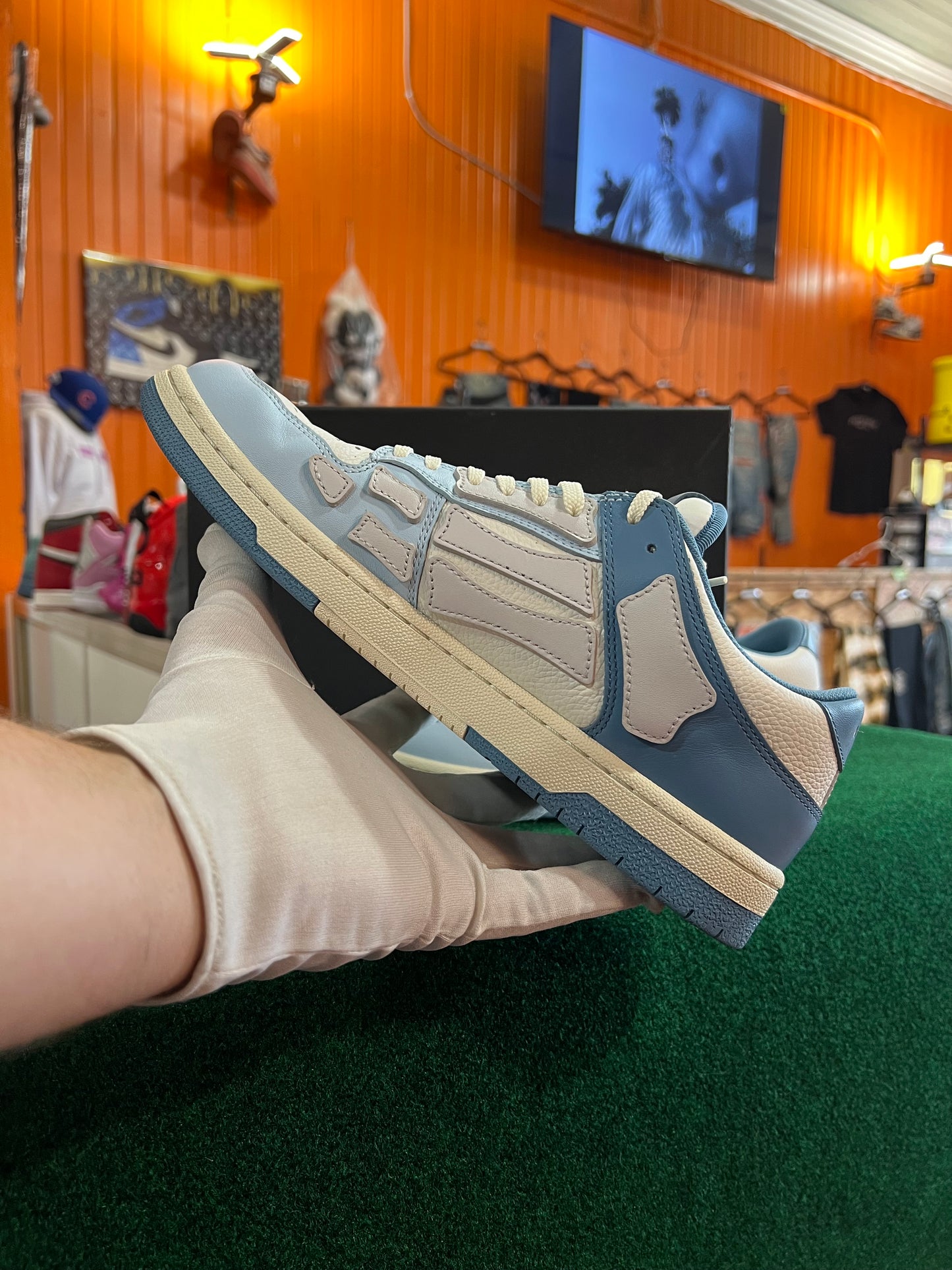 Amiri Low