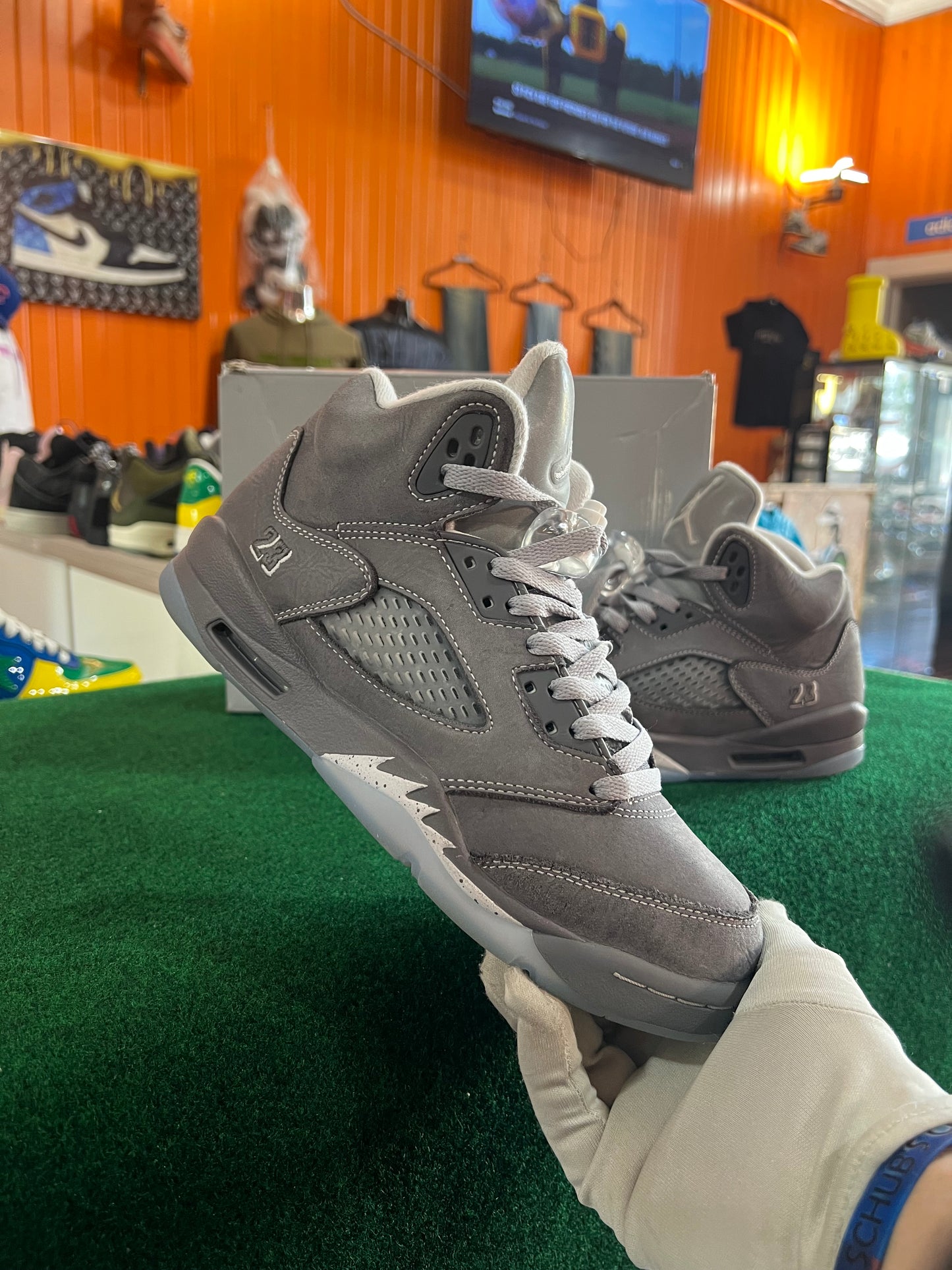 Jordan 5 (Wolf Grey)