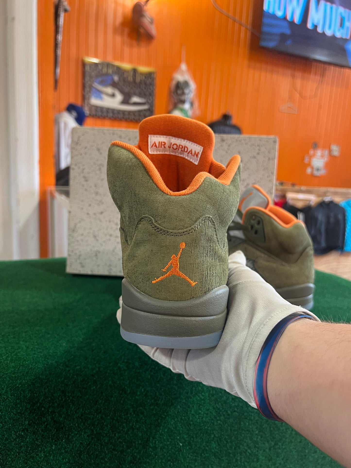 Jordan 5 (Olive)