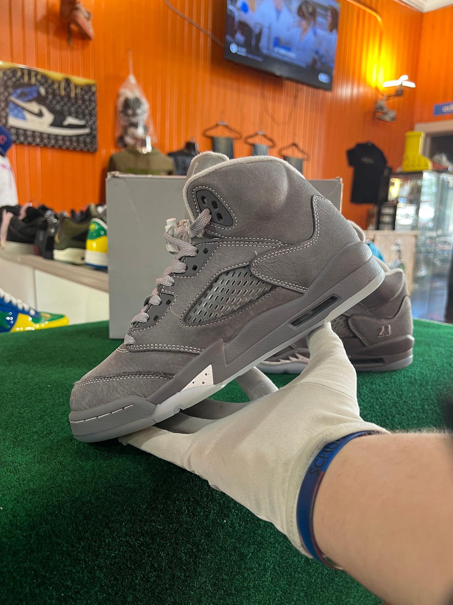 Jordan 5 (Wolf Grey)