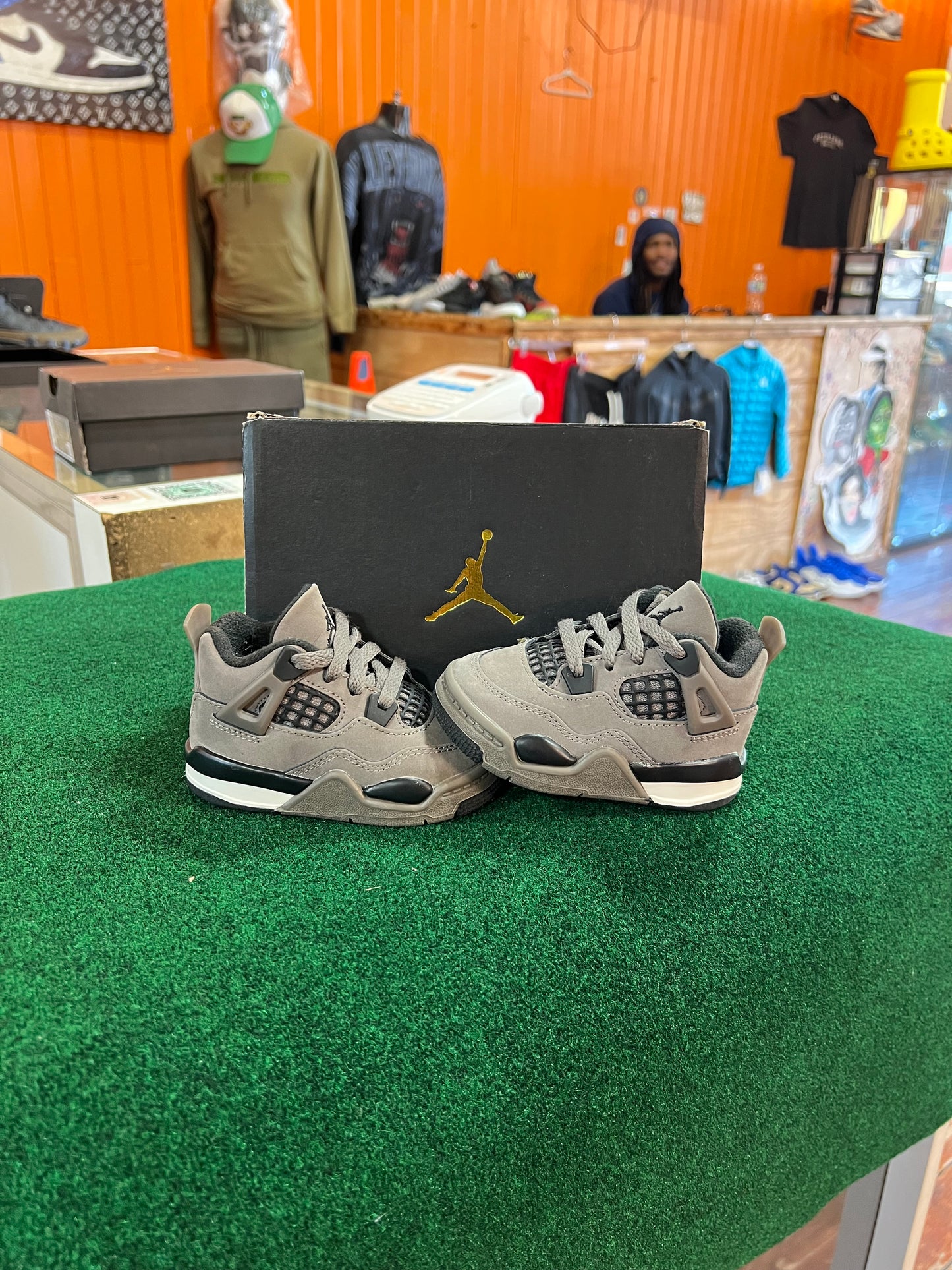 Jordan 4 (Cave Stone)