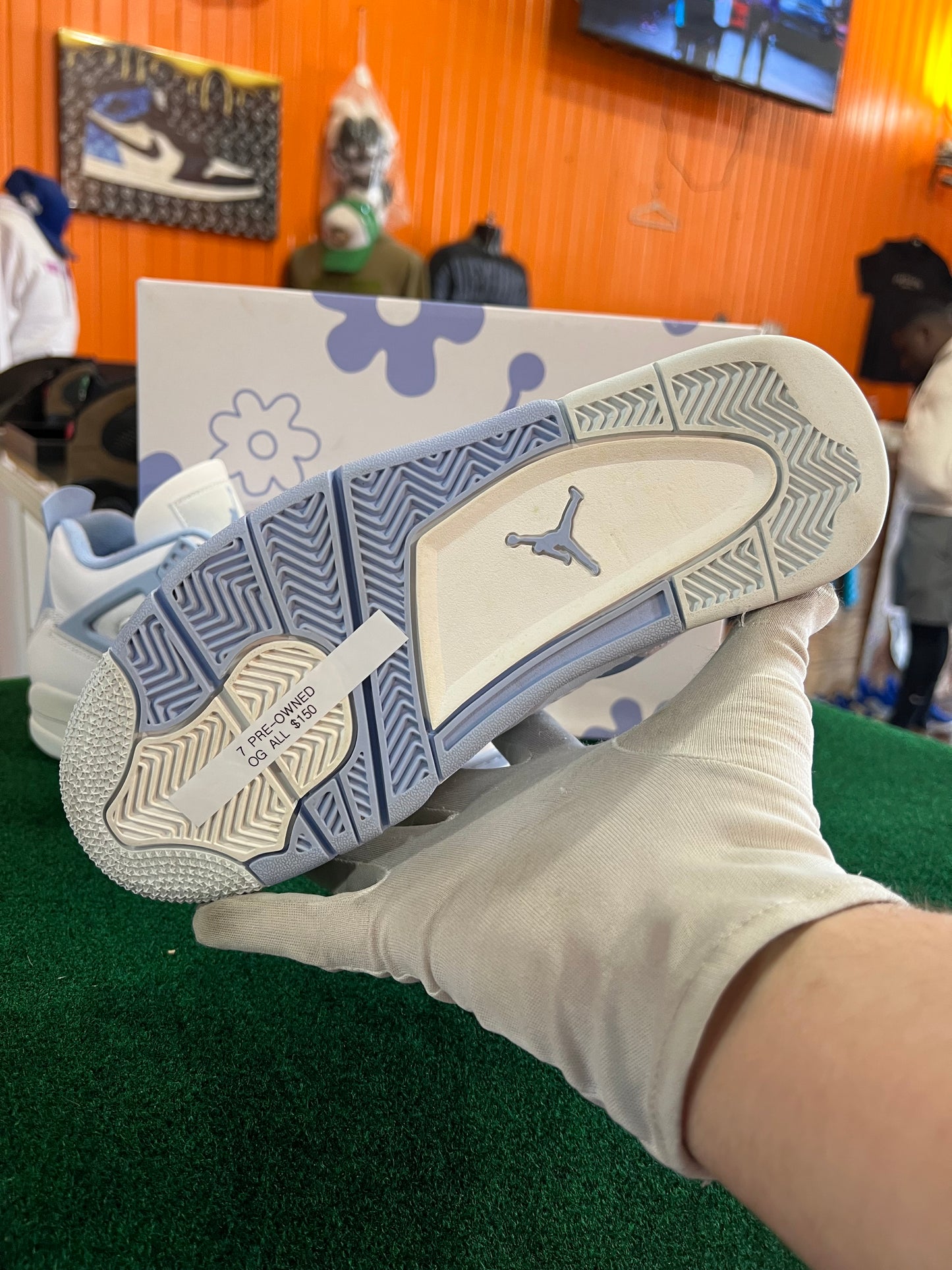 Jordan 4 (Forget Me Not)