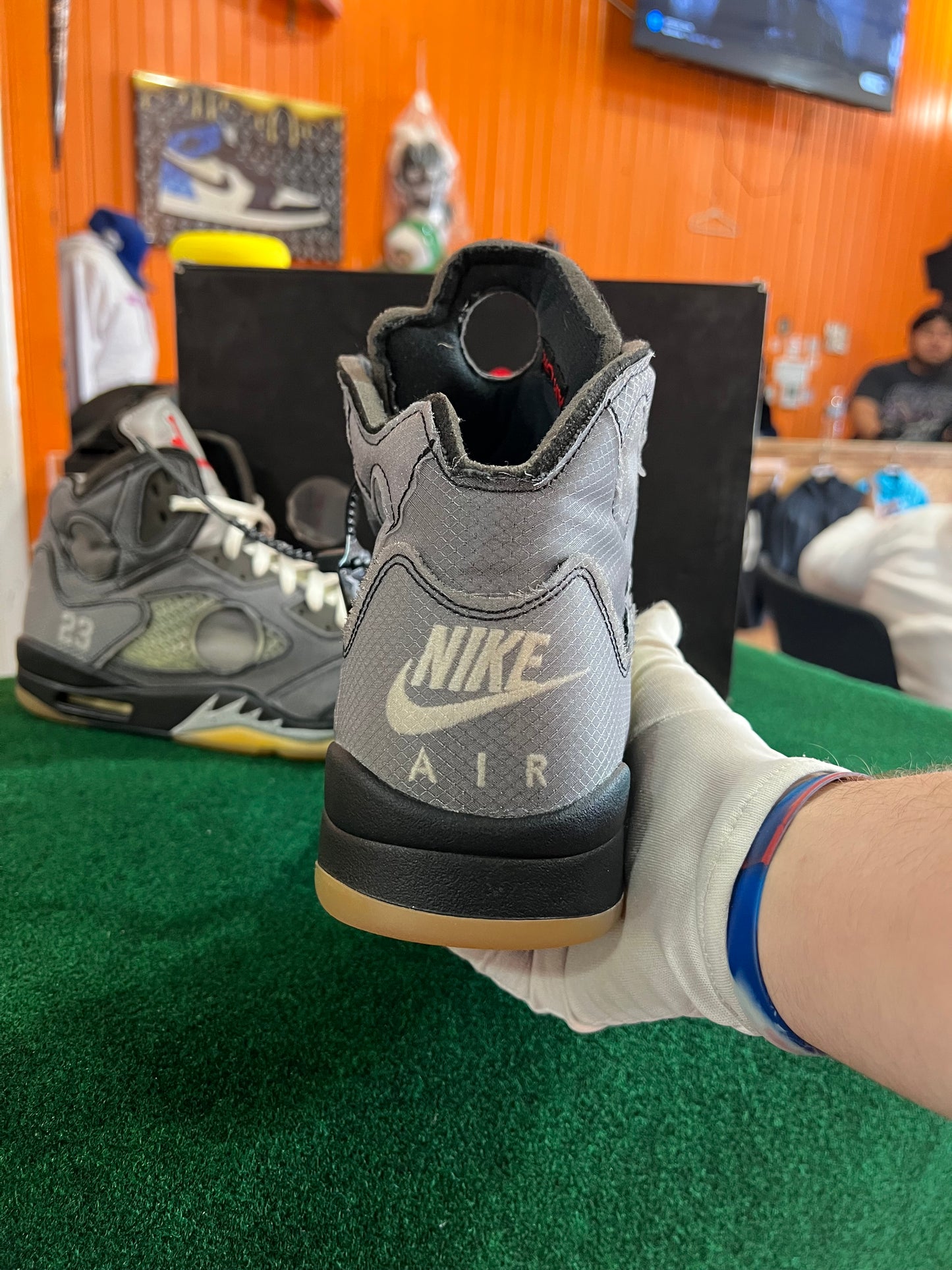 Jordan 5 (Muslin)