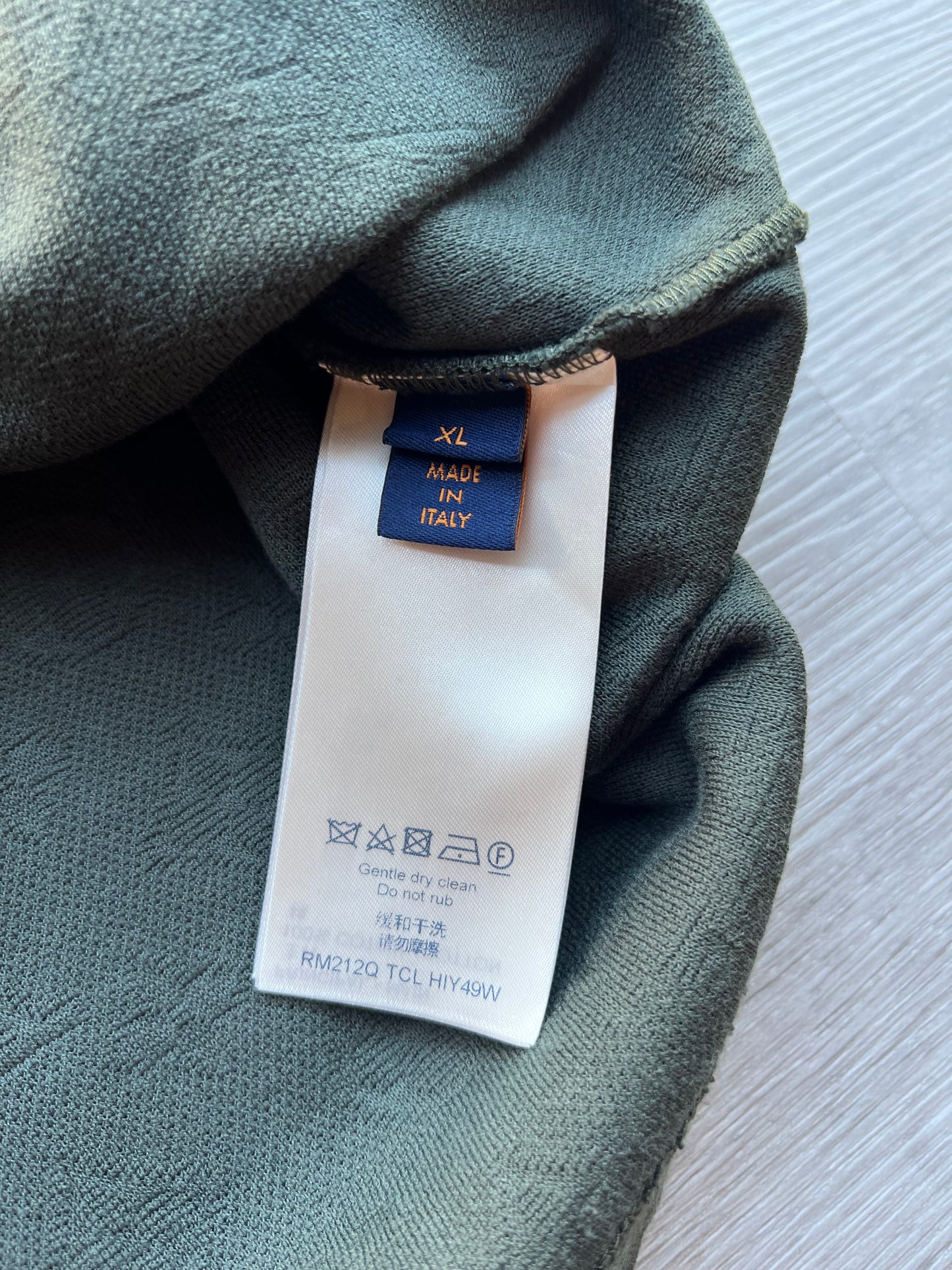 Louis Vuitton (Pocket Monogram Tee)