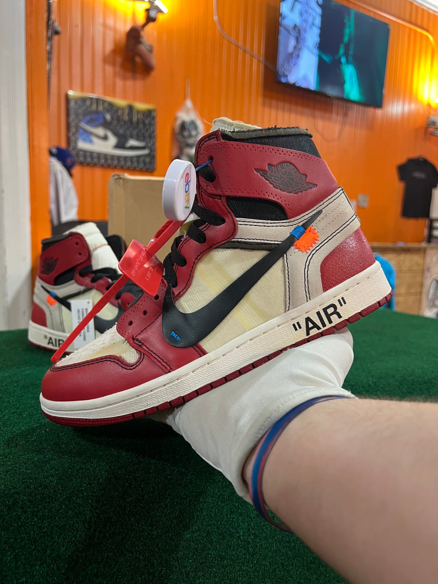 Jordan 1 Off White (Chicago)