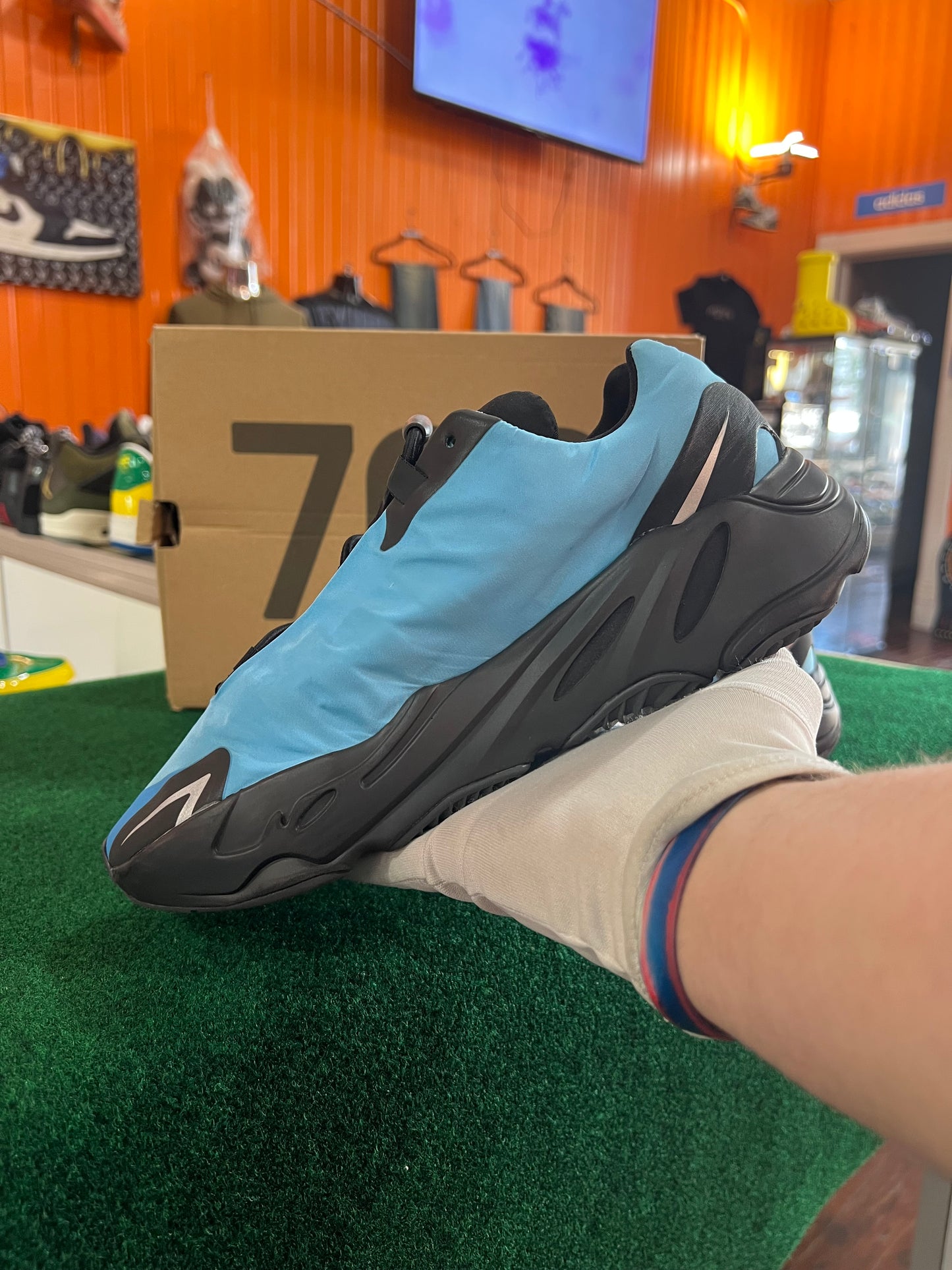 Yeezy 700 (Bright Cyan)